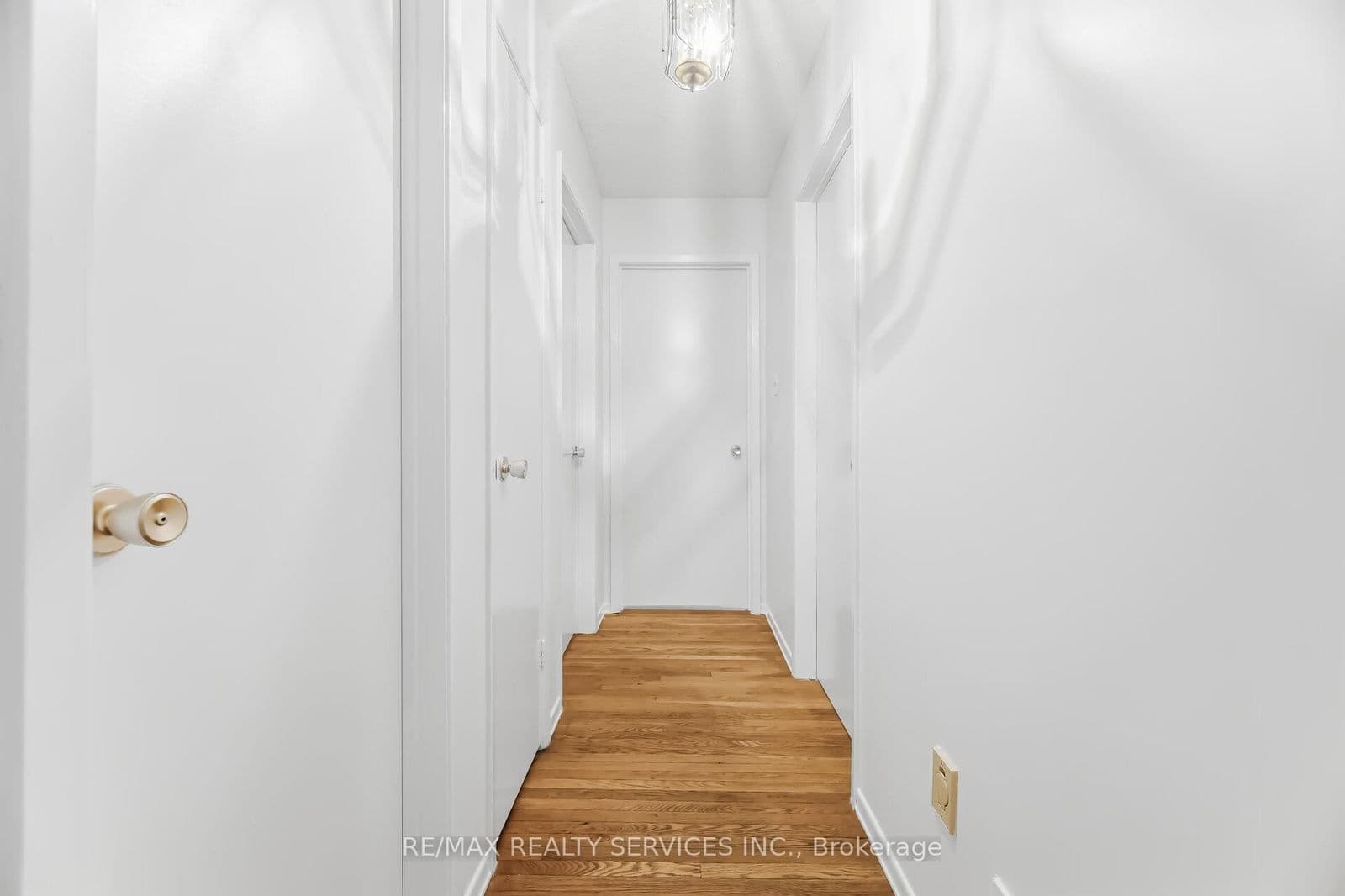 Detached at 3205 Monica Drive, Mississauga, ON - Photo 12 - RE/MAX Garden City Realty