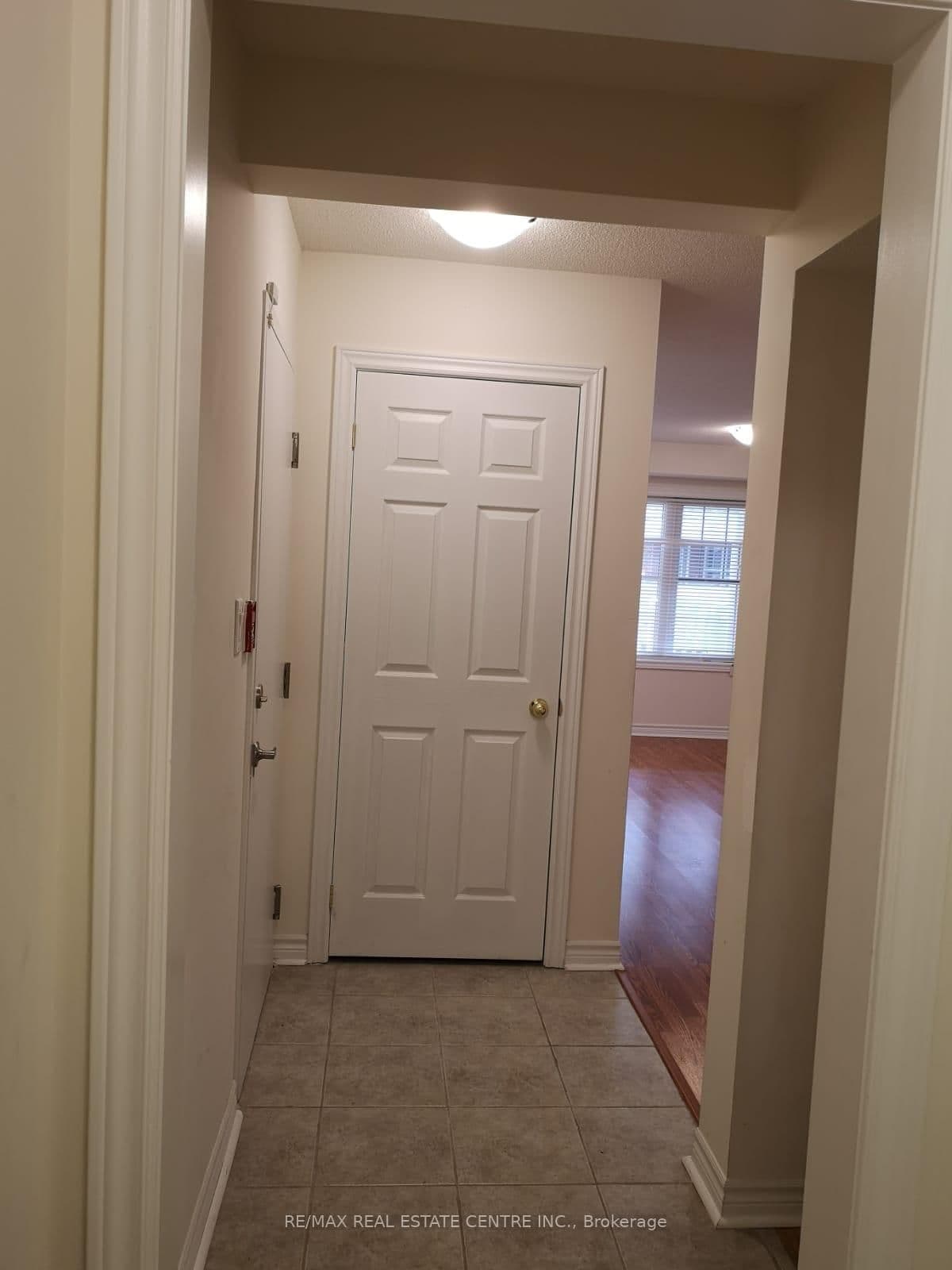 Condo Townhouse at 1- 600 Shoreline Drive, Mississauga, ON - Photo 16 - RE/MAX Garden City Realty