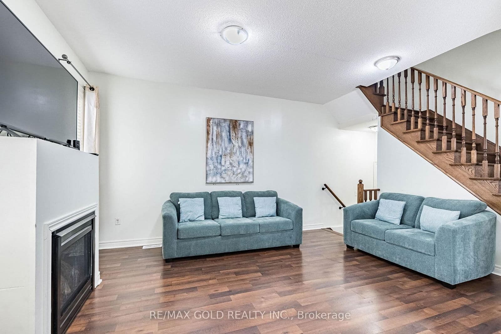 Semi-Detached at 49 Baby Pointe Trail, Brampton, ON - Photo 12 - RE/MAX Garden City Realty