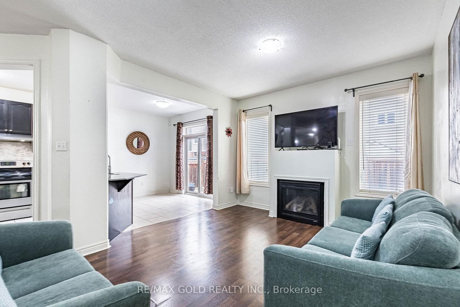 Semi-Detached at 49 Baby Pointe Trail, Brampton, ON - Photo 14 - RE/MAX Garden City Realty