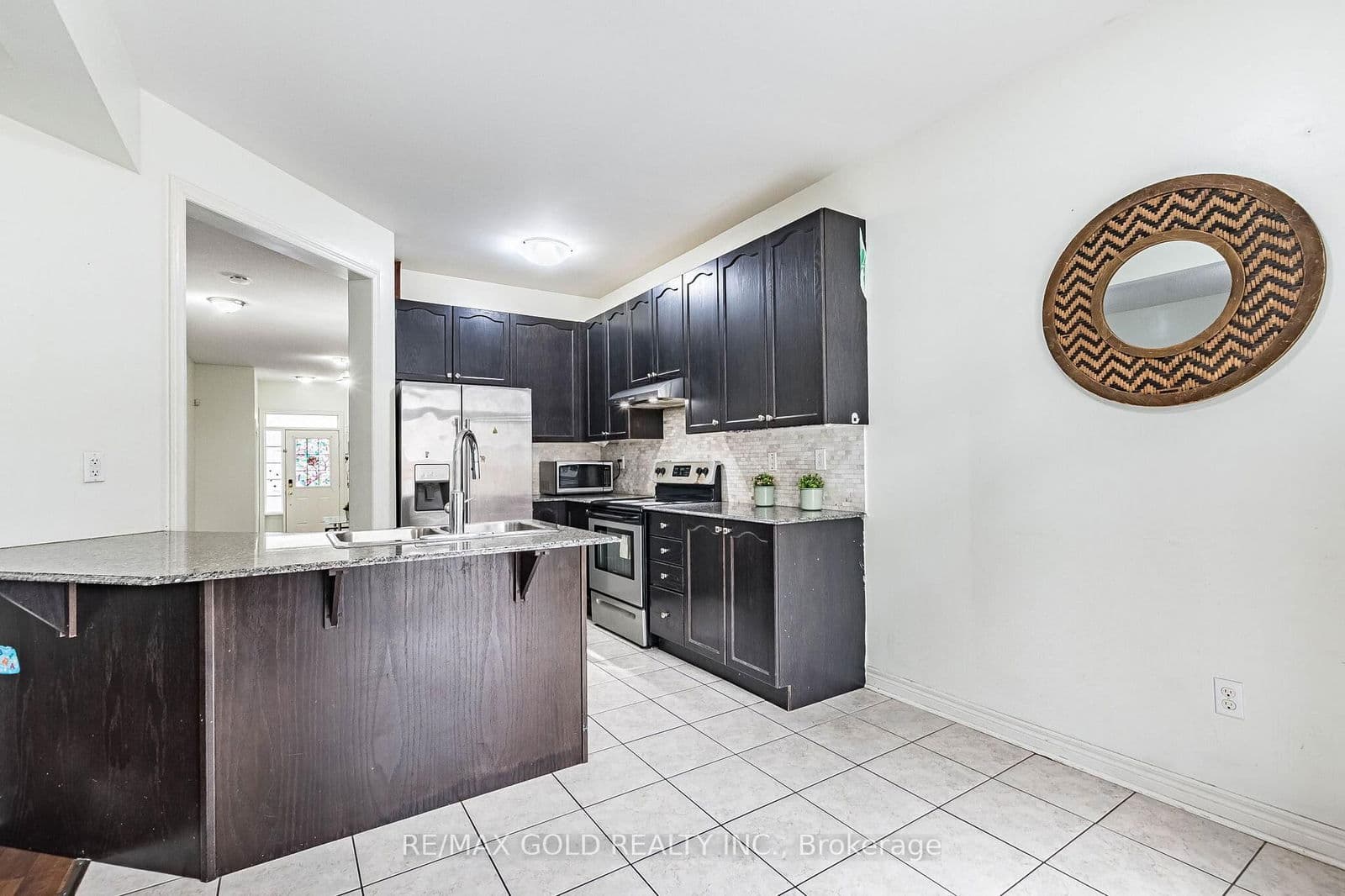 Semi-Detached at 49 Baby Pointe Trail, Brampton, ON - Photo 17 - RE/MAX Garden City Realty