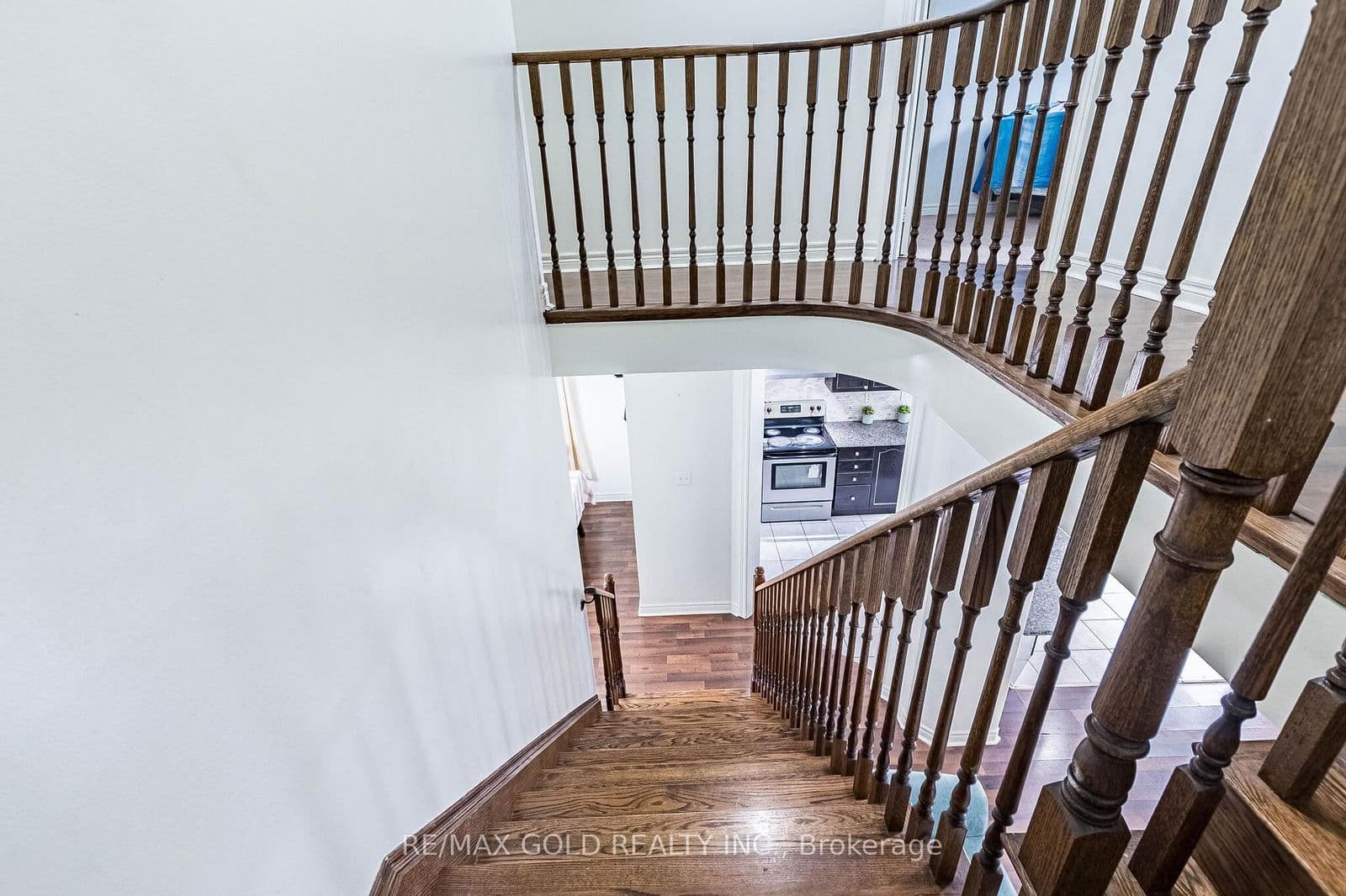 Semi-Detached at 49 Baby Pointe Trail, Brampton, ON - Photo 24 - RE/MAX Garden City Realty