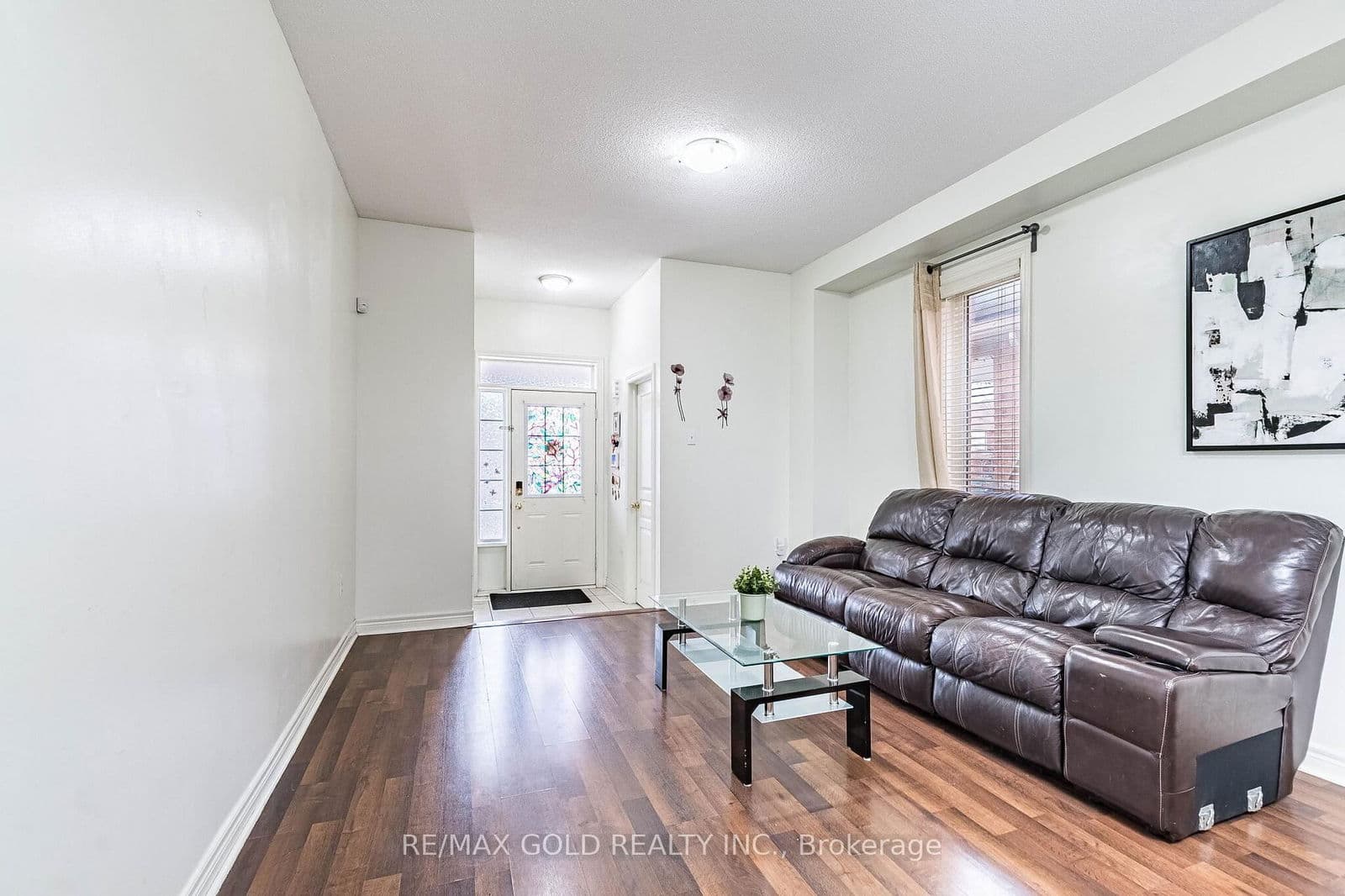 Semi-Detached at 49 Baby Pointe Trail, Brampton, ON - Photo 8 - RE/MAX Garden City Realty