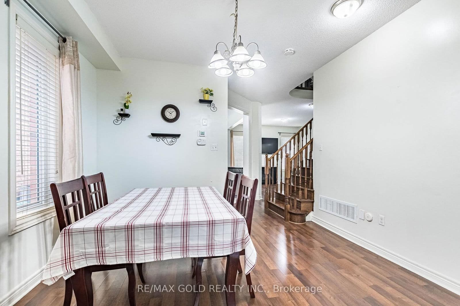 Semi-Detached at 49 Baby Pointe Trail, Brampton, ON - Photo 9 - RE/MAX Garden City Realty