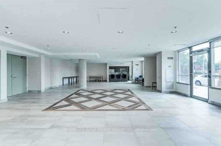 Condo Apartment at 427- 812 Lansdowne Avenue, Toronto, ON - Photo 5 - RE/MAX Garden City Realty