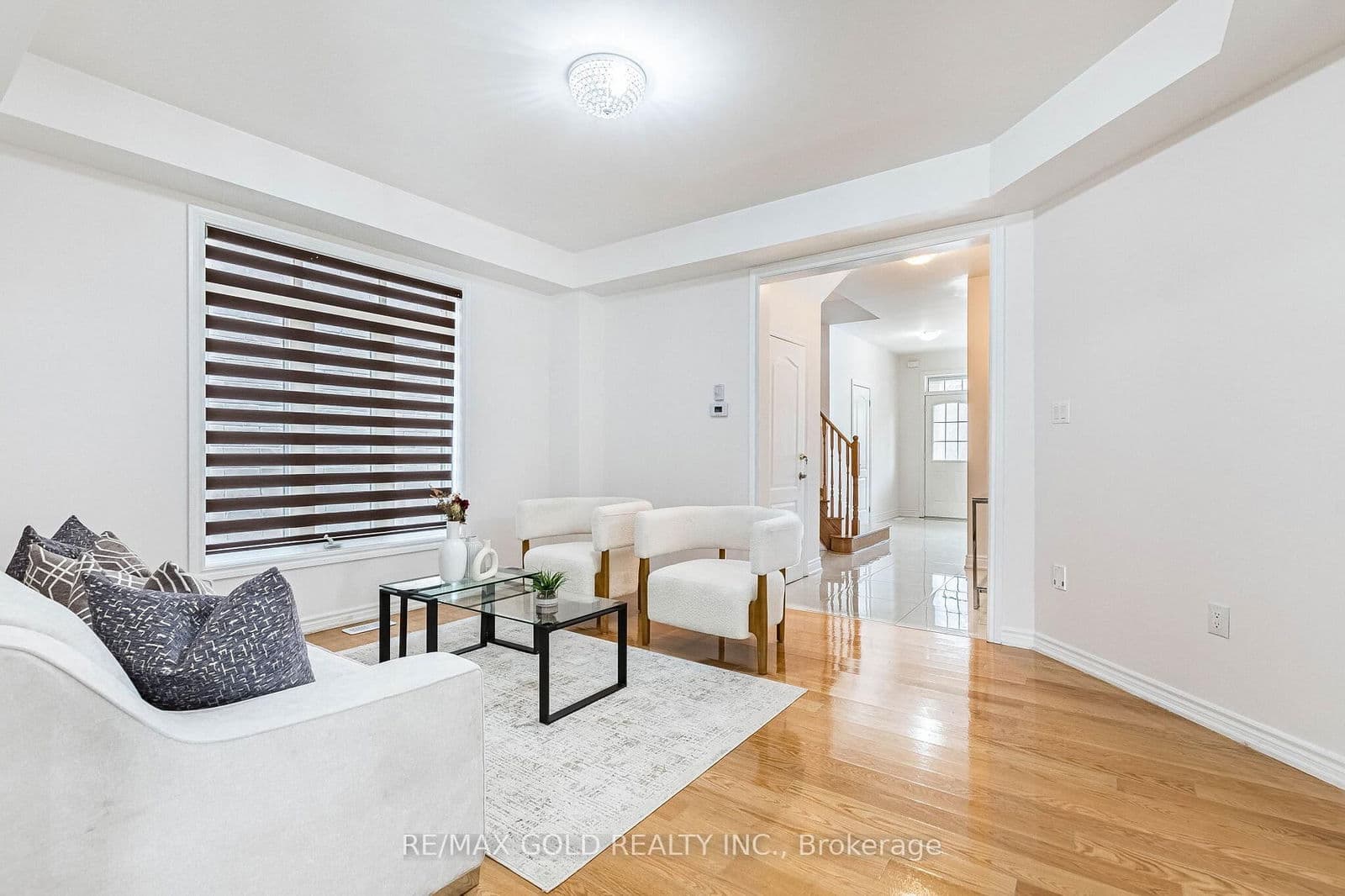 Detached at 44 Roulette Crescent, Brampton, ON - Photo 6 - RE/MAX Garden City Realty