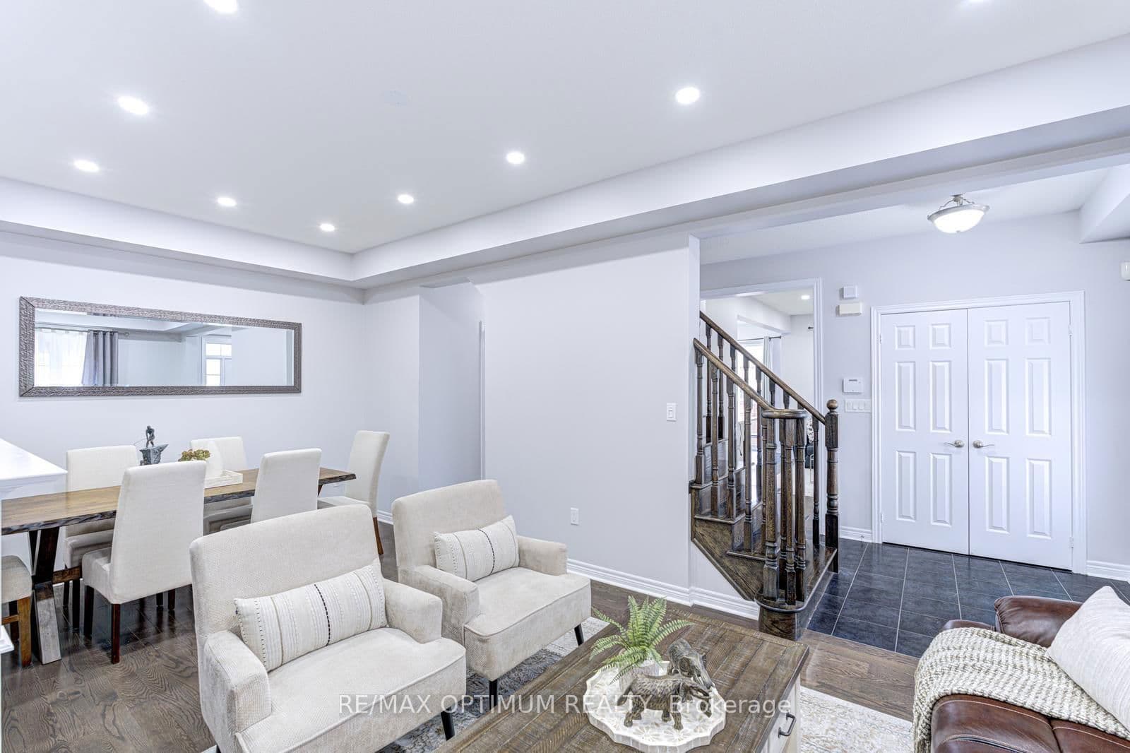 Att/Row/Townhouse at 7 Bonnieglen Farm Boulevard, Caledon, ON - Photo 11 - RE/MAX Garden City Realty