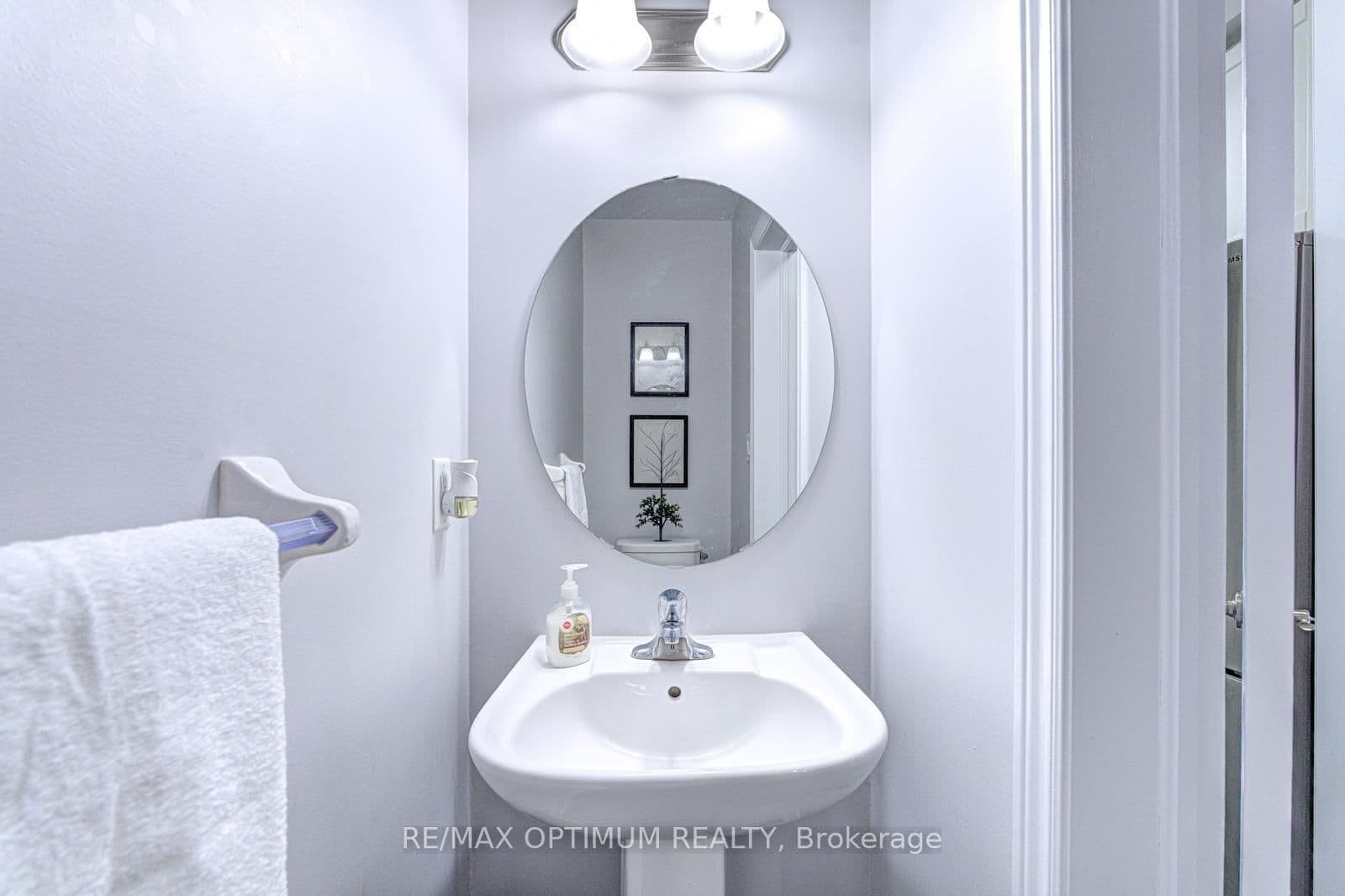 Att/Row/Townhouse at 7 Bonnieglen Farm Boulevard, Caledon, ON - Photo 25 - RE/MAX Garden City Realty