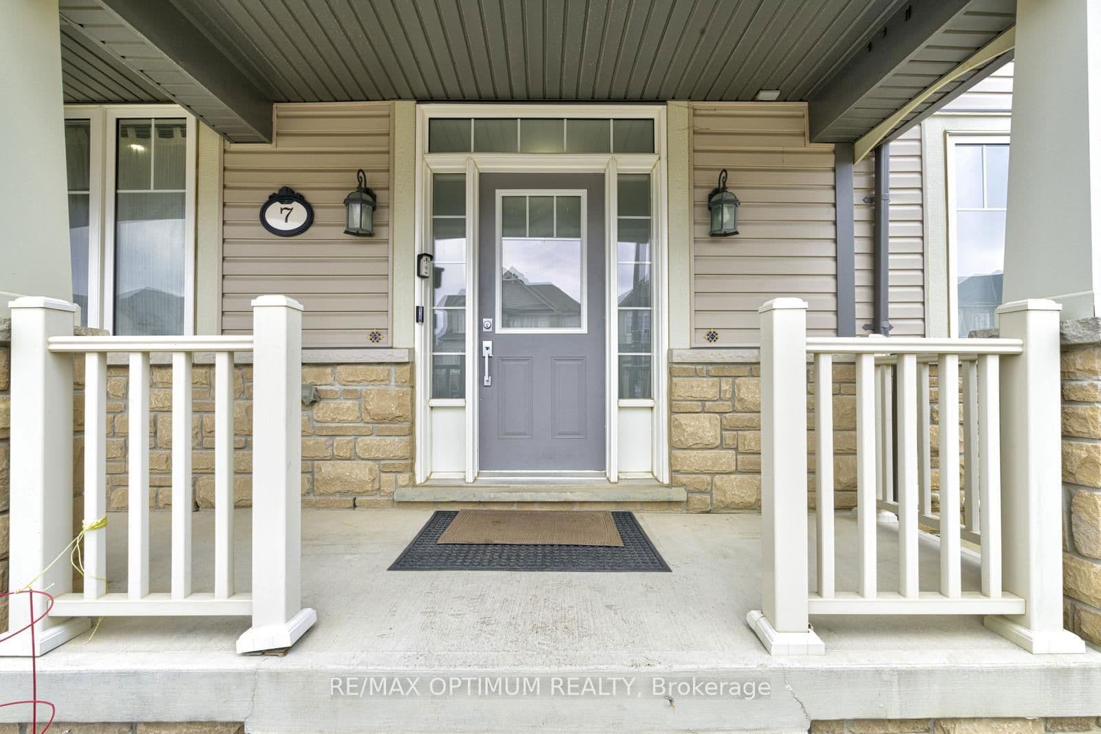 Att/Row/Townhouse at 7 Bonnieglen Farm Boulevard, Caledon, ON - Photo 6 - RE/MAX Garden City Realty