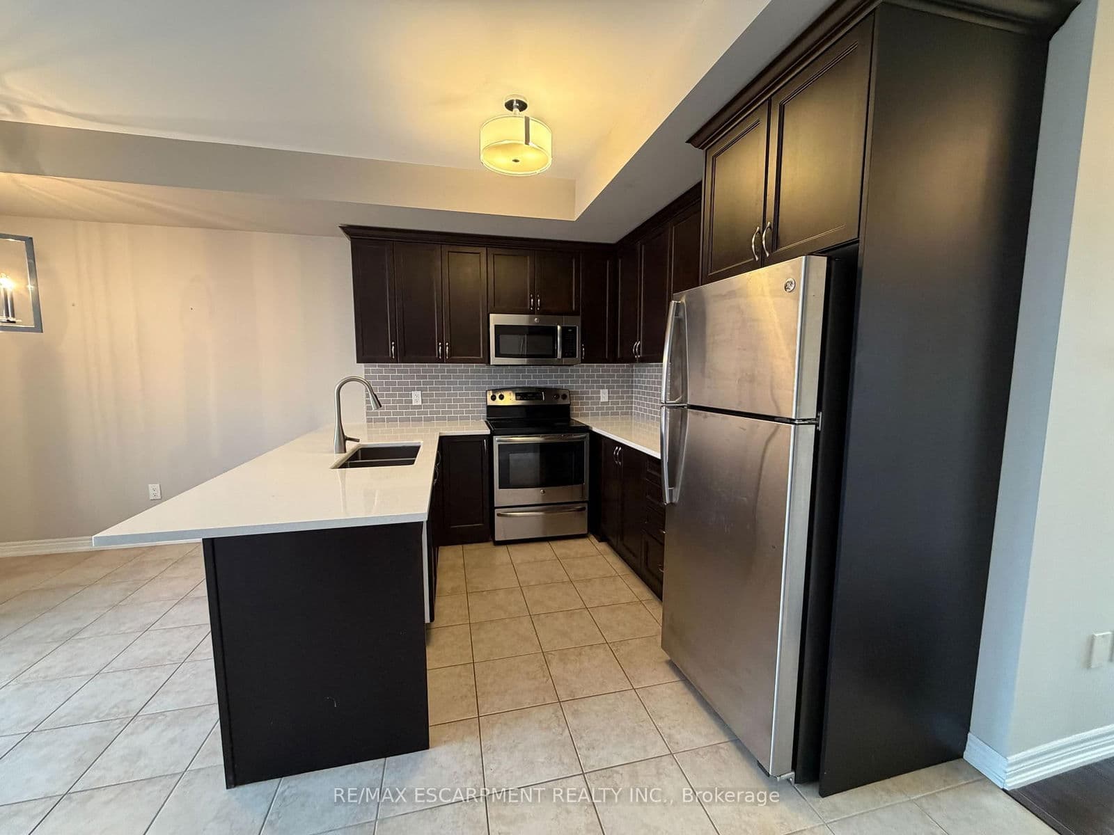 Condo Townhouse at 4165 Palermo Common, Burlington, ON - Photo 4 - RE/MAX Garden City Realty