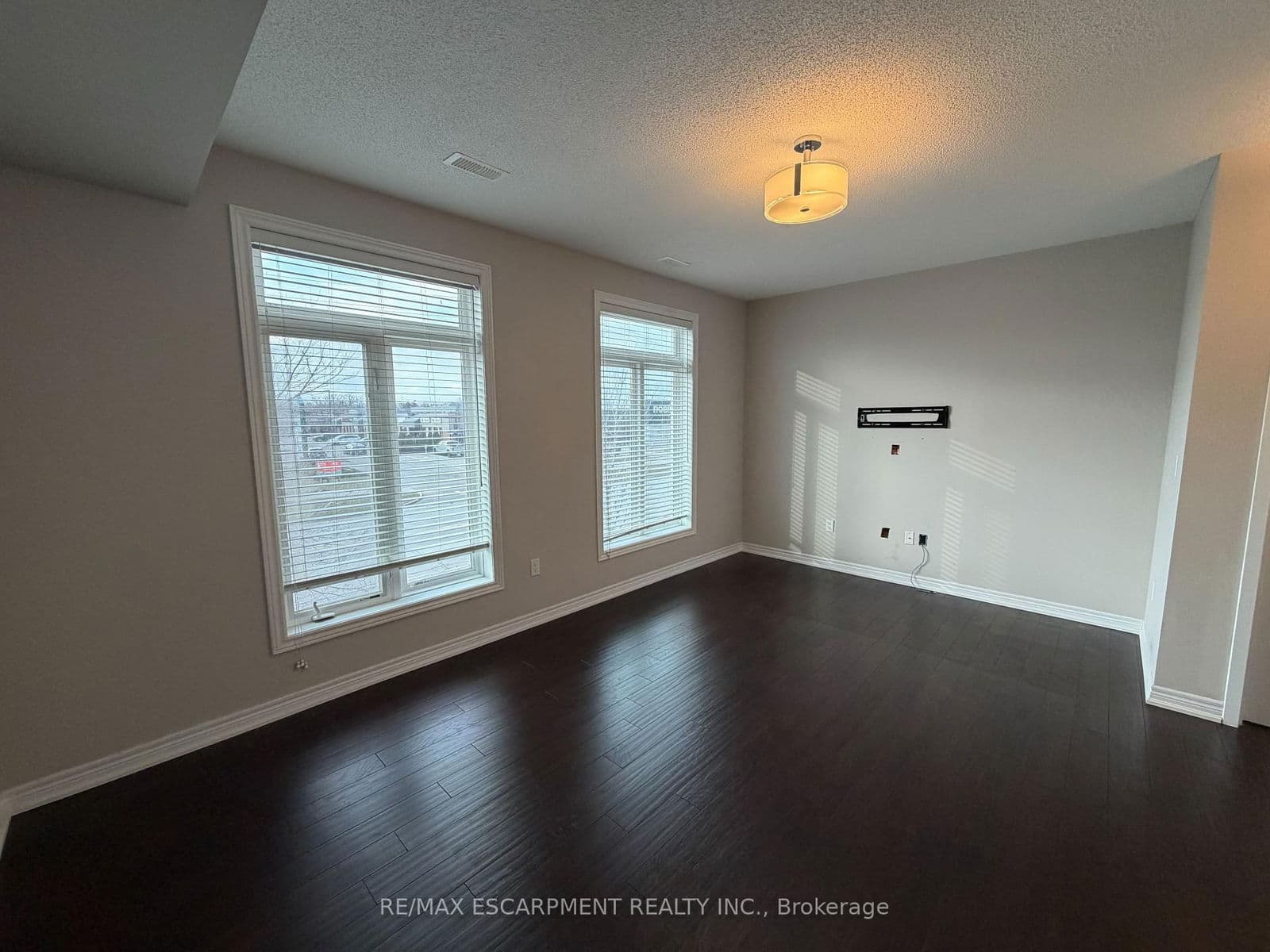 Condo Townhouse at 4165 Palermo Common, Burlington, ON - Photo 8 - RE/MAX Garden City Realty