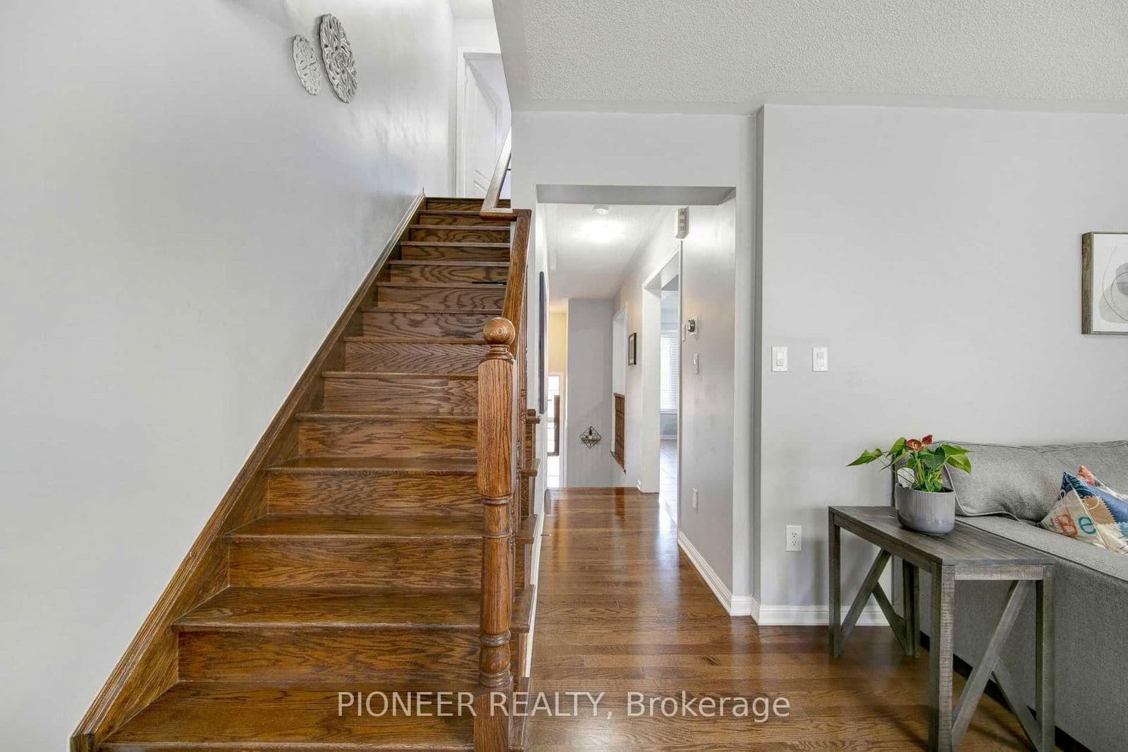 Att/Row/Townhouse at 15 Colonel Frank Ching Crescent, Brampton, ON - Photo 15 - RE/MAX Garden City Realty