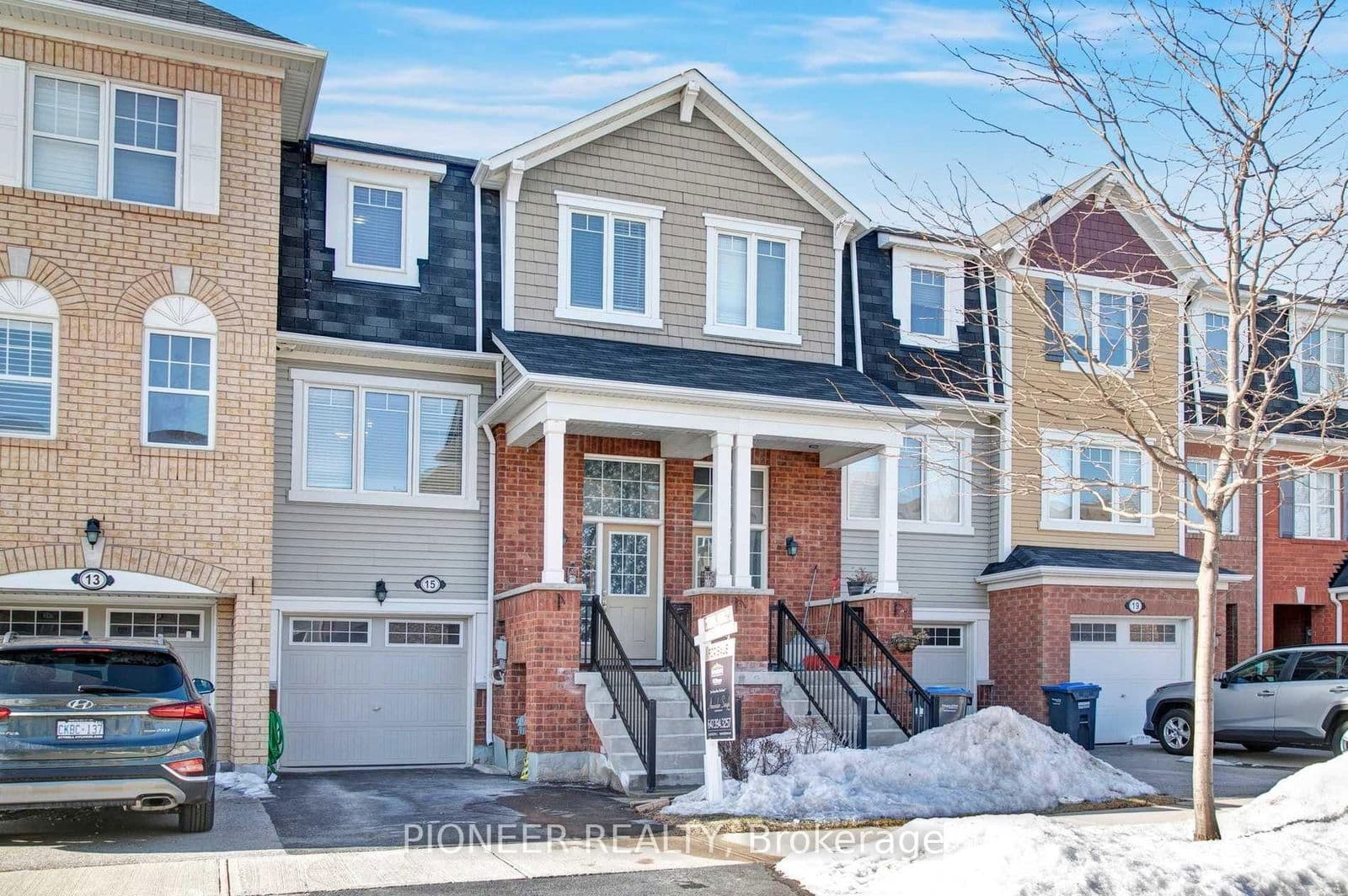 Att/Row/Townhouse at 15 Colonel Frank Ching Crescent, Brampton, ON - Photo 2 - RE/MAX Garden City Realty