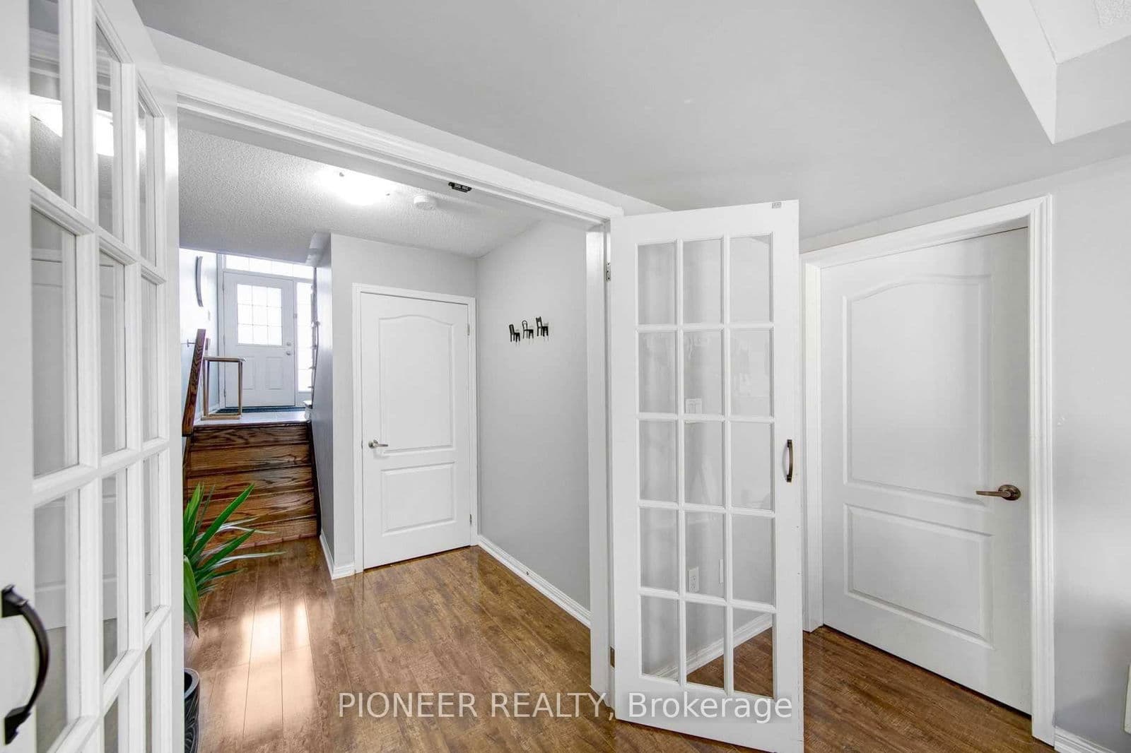 Att/Row/Townhouse at 15 Colonel Frank Ching Crescent, Brampton, ON - Photo 23 - RE/MAX Garden City Realty