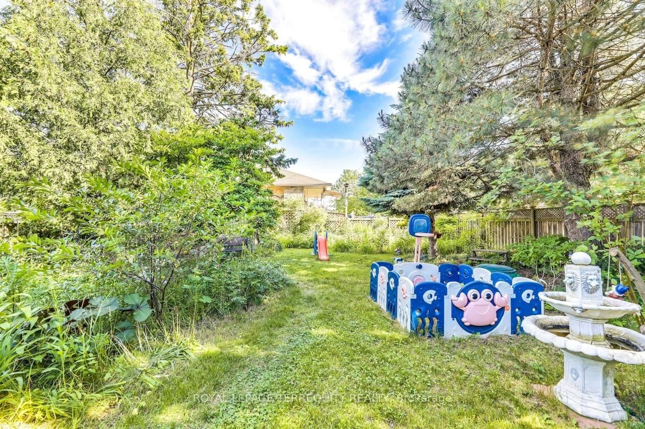 Detached at 249 Gamma Street, Toronto, ON - Photo 10 - RE/MAX Garden City Realty