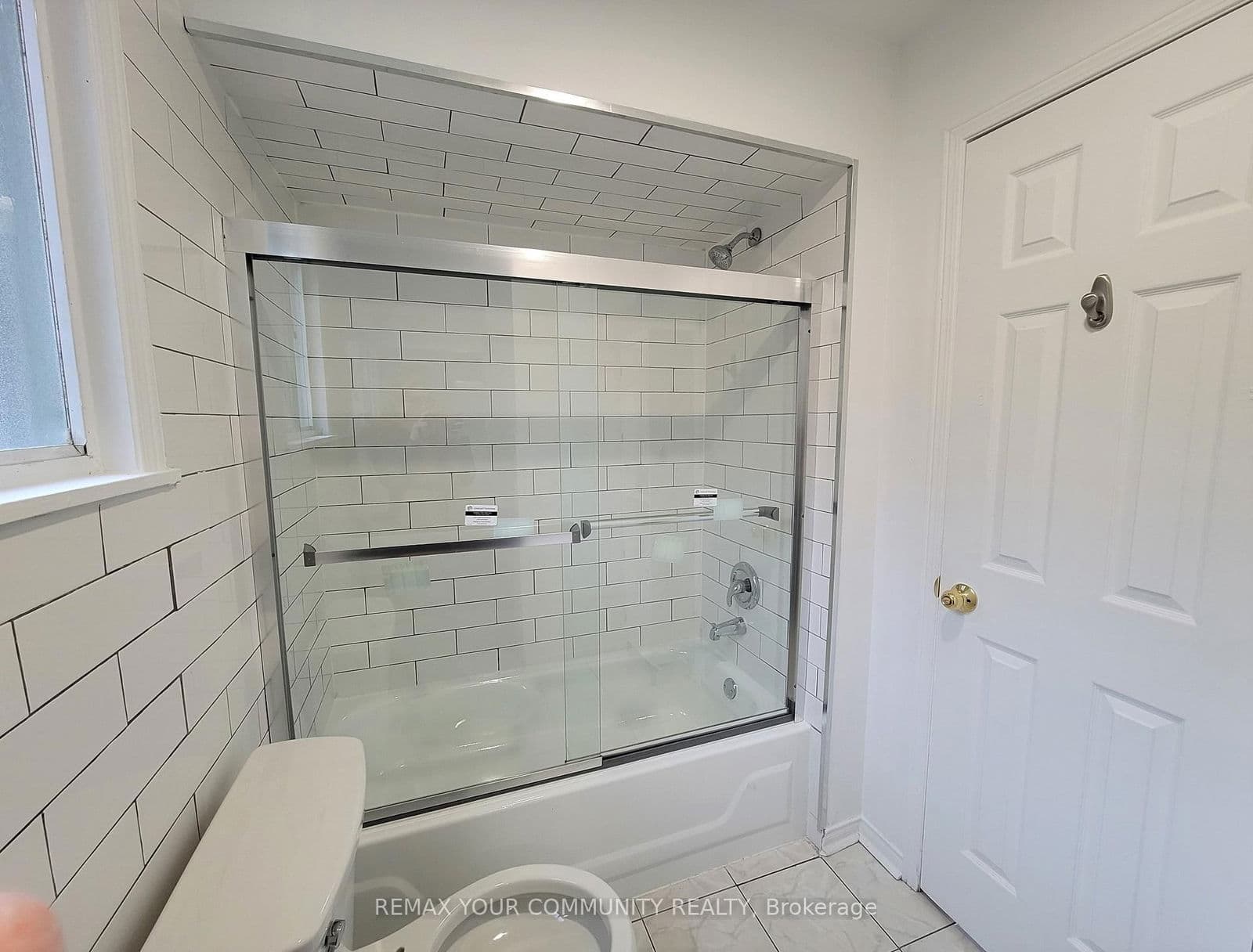 Detached at 128 Dynevor Road, Toronto, ON - Photo 10 - RE/MAX Garden City Realty