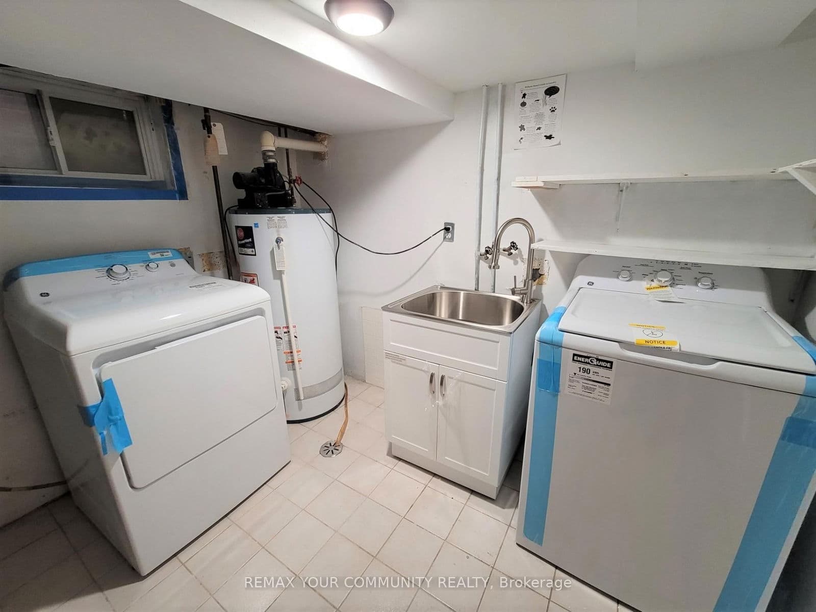 Detached at 128 Dynevor Road, Toronto, ON - Photo 13 - RE/MAX Garden City Realty