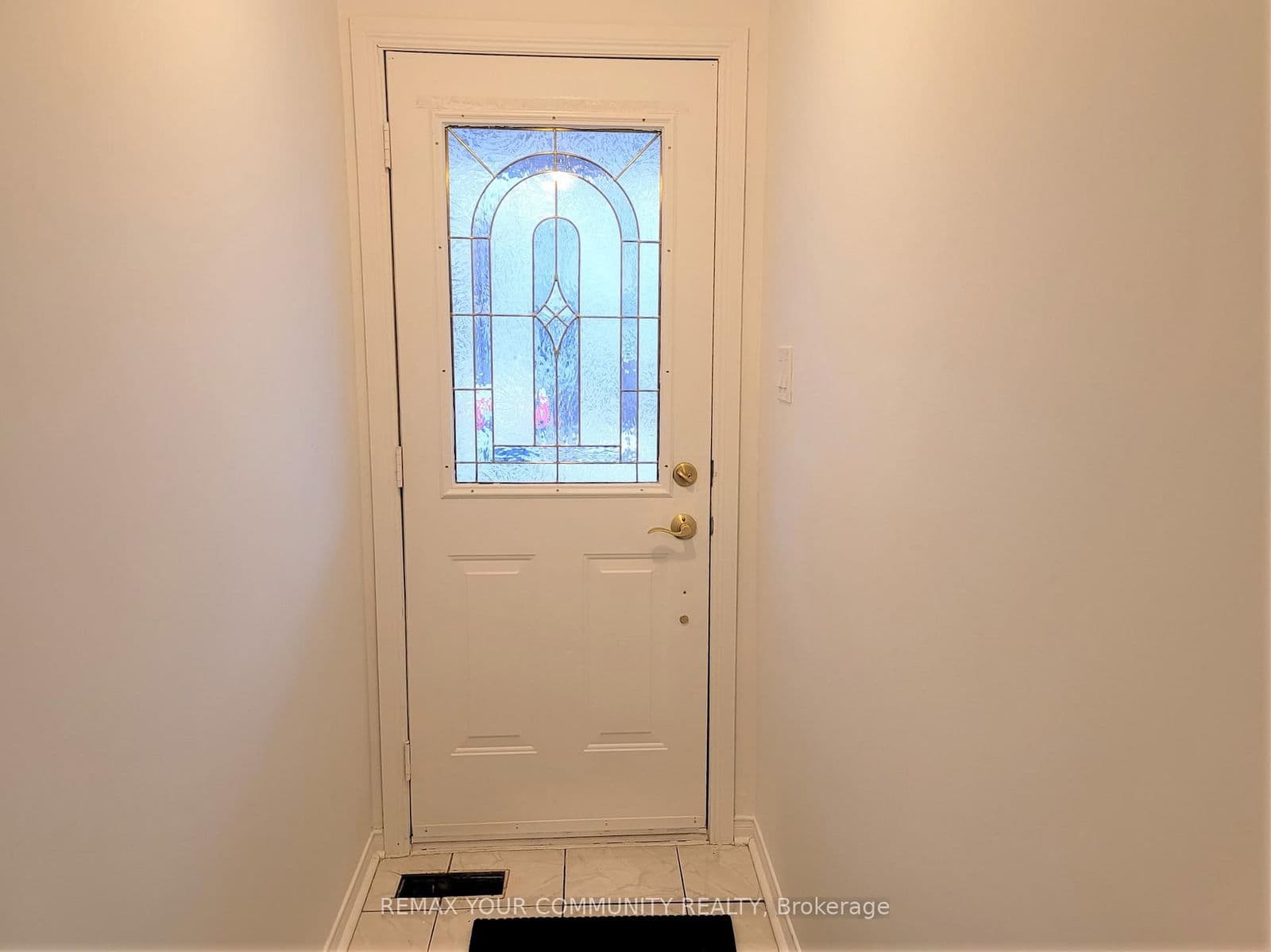 Detached at 128 Dynevor Road, Toronto, ON - Photo 3 - RE/MAX Garden City Realty