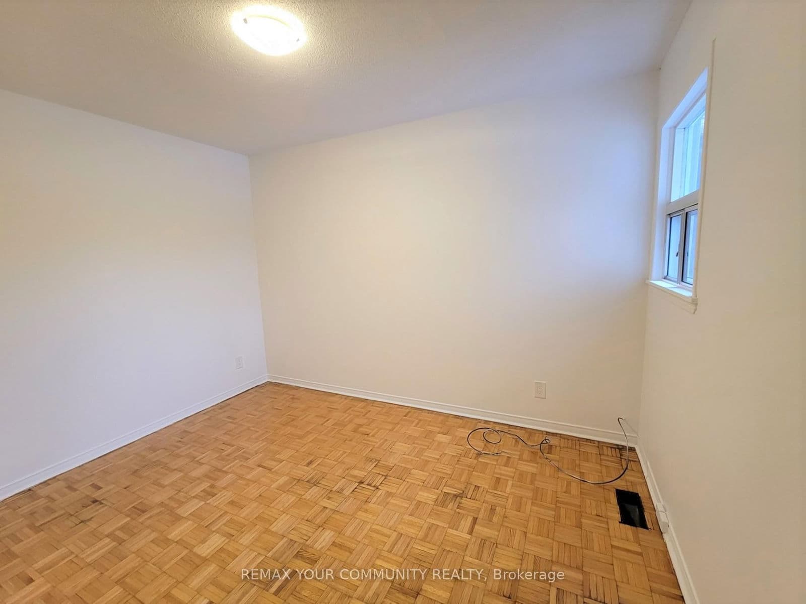 Detached at 128 Dynevor Road, Toronto, ON - Photo 7 - RE/MAX Garden City Realty