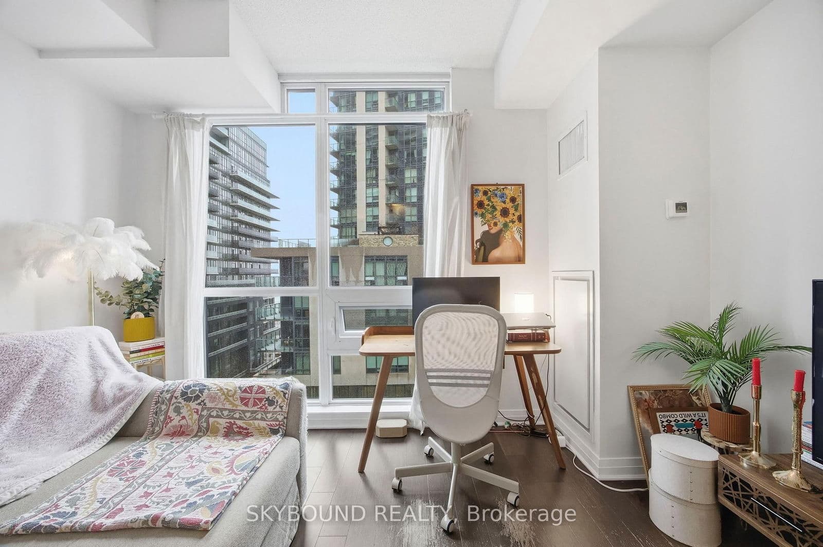 Condo Apartment at B714- 60 Annie Craig Drive, Toronto, ON - Photo 13 - RE/MAX Garden City Realty