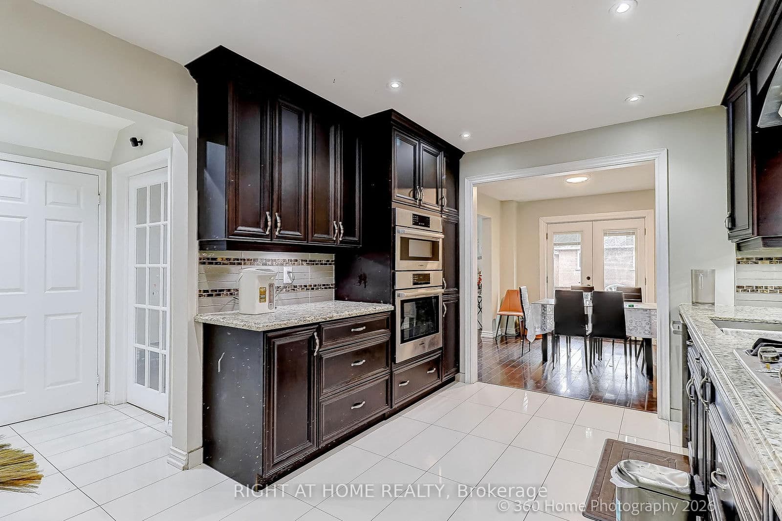 Detached at 5239 Astwell Avenue, Mississauga, ON - Photo 9 - RE/MAX Garden City Realty