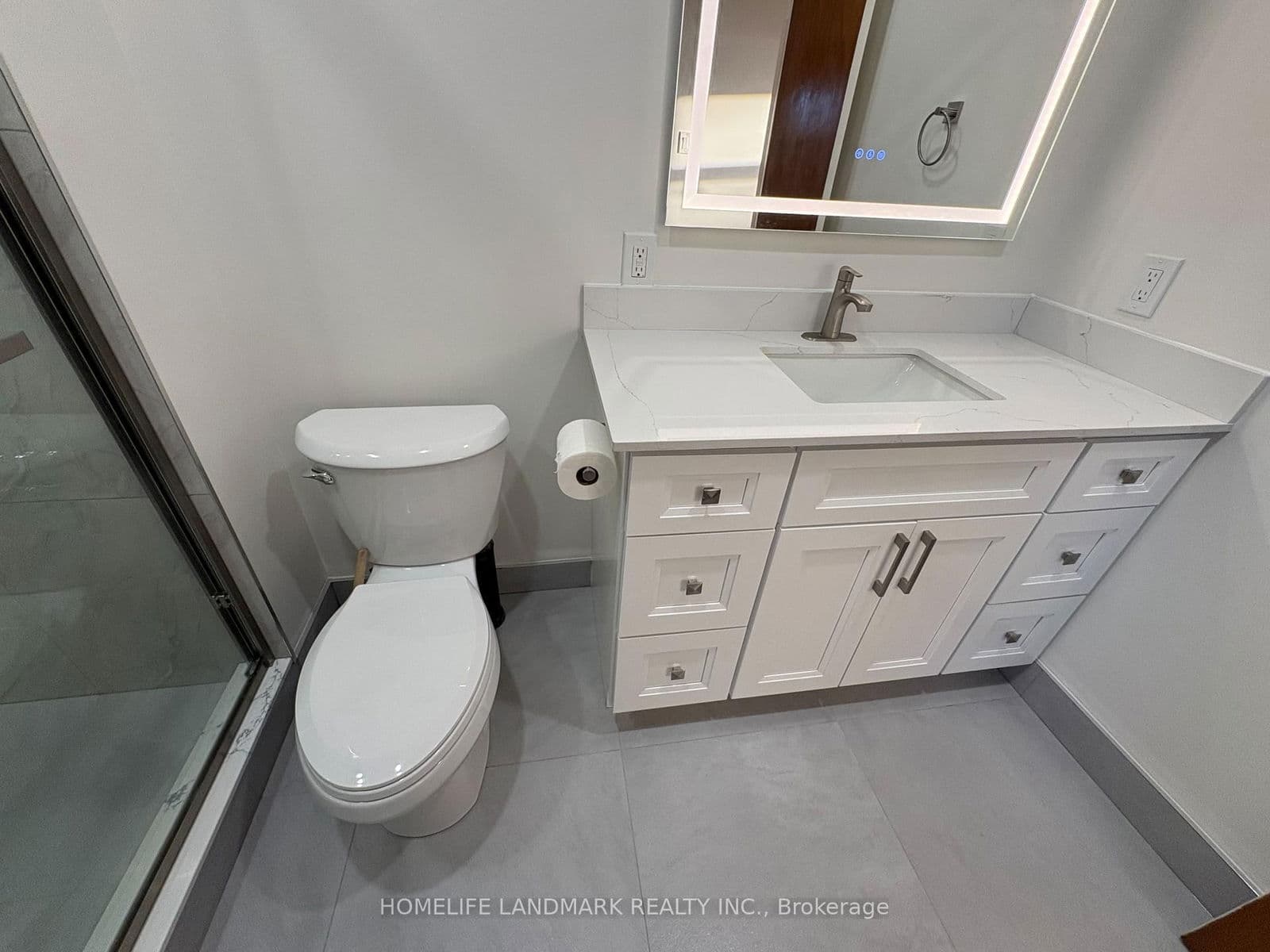 Semi-Detached at Upper- 1233 Fairdale Drive, Mississauga, ON - Photo 13 - RE/MAX Garden City Realty