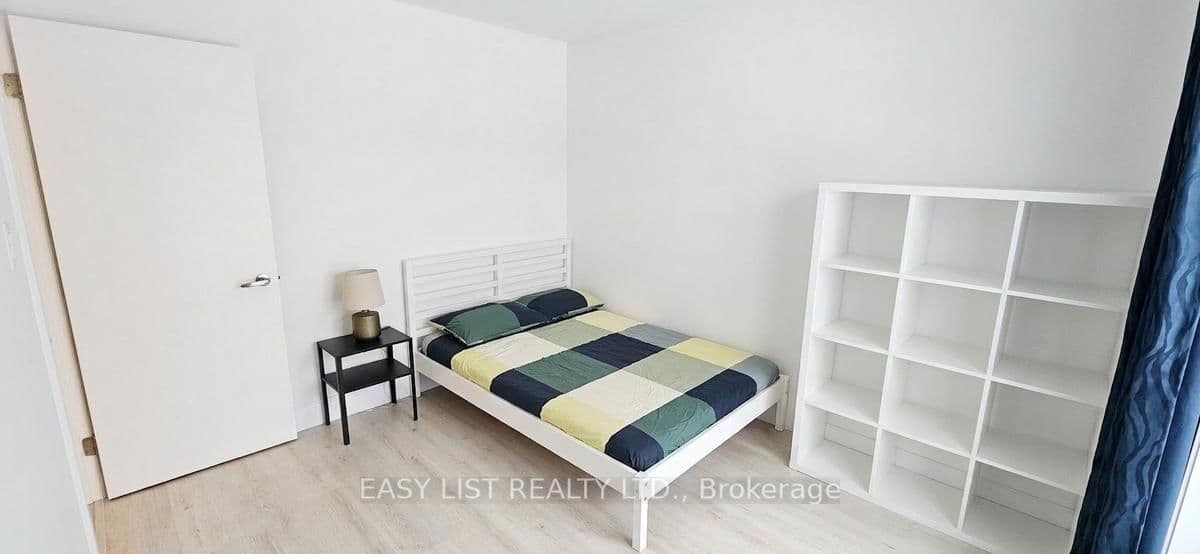 Detached at 1320 Odessa Crescent, Oakville, ON - Photo 16 - RE/MAX Garden City Realty