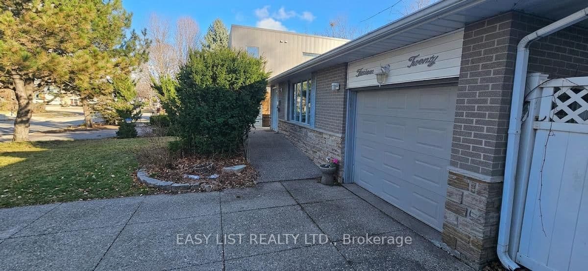 Detached at 1320 Odessa Crescent, Oakville, ON - Photo 28 - RE/MAX Garden City Realty