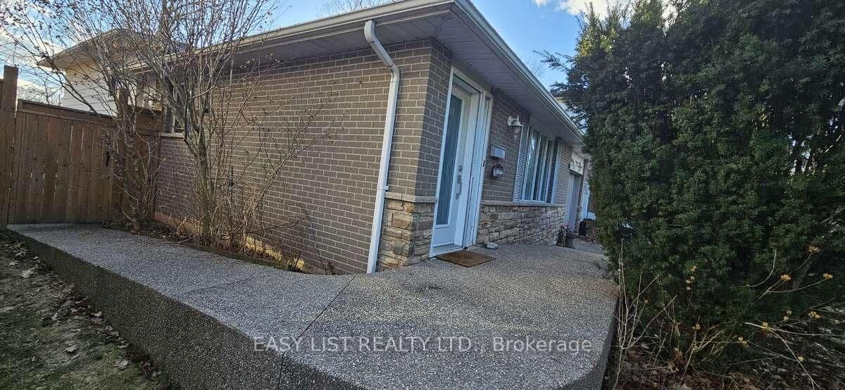 Detached at 1320 Odessa Crescent, Oakville, ON - Photo 29 - RE/MAX Garden City Realty