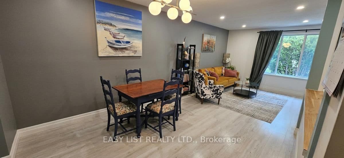 Detached at 1320 Odessa Crescent, Oakville, ON - Photo 8 - RE/MAX Garden City Realty