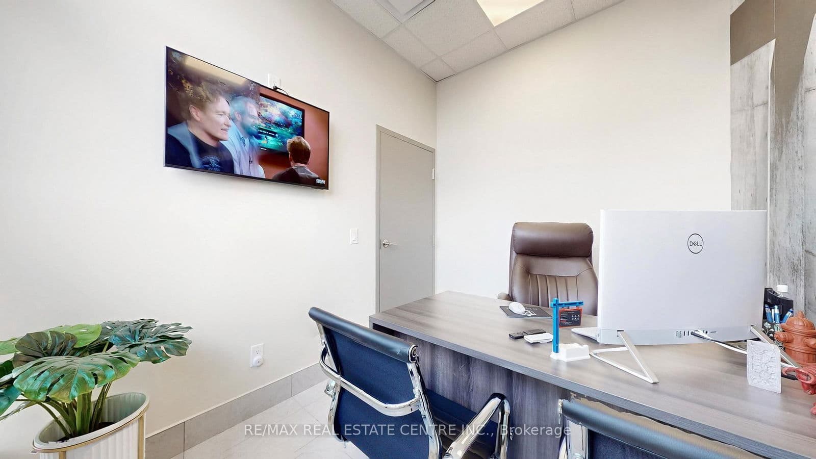 Commercial Retail at 4- 150 Oak Park Boulevard, Oakville, ON - Photo 18 - RE/MAX Garden City Realty