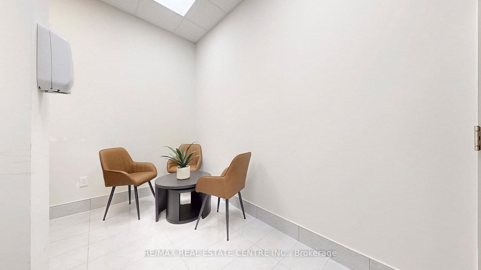 Commercial Retail at 4- 150 Oak Park Boulevard, Oakville, ON - Photo 27 - RE/MAX Garden City Realty