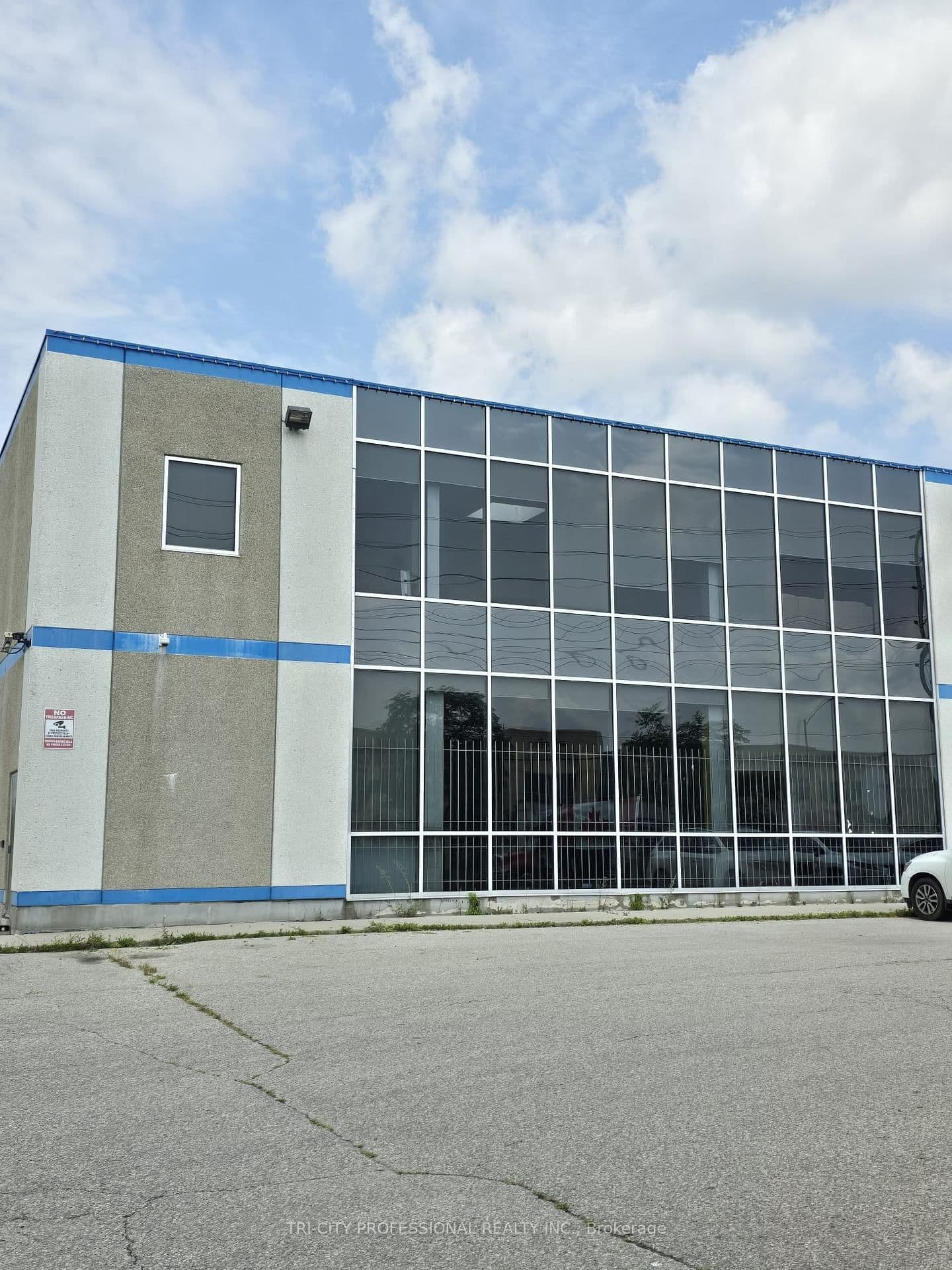 Office at 2975 Drew Road, Mississauga, ON - Photo 1 - RE/MAX Garden City Realty