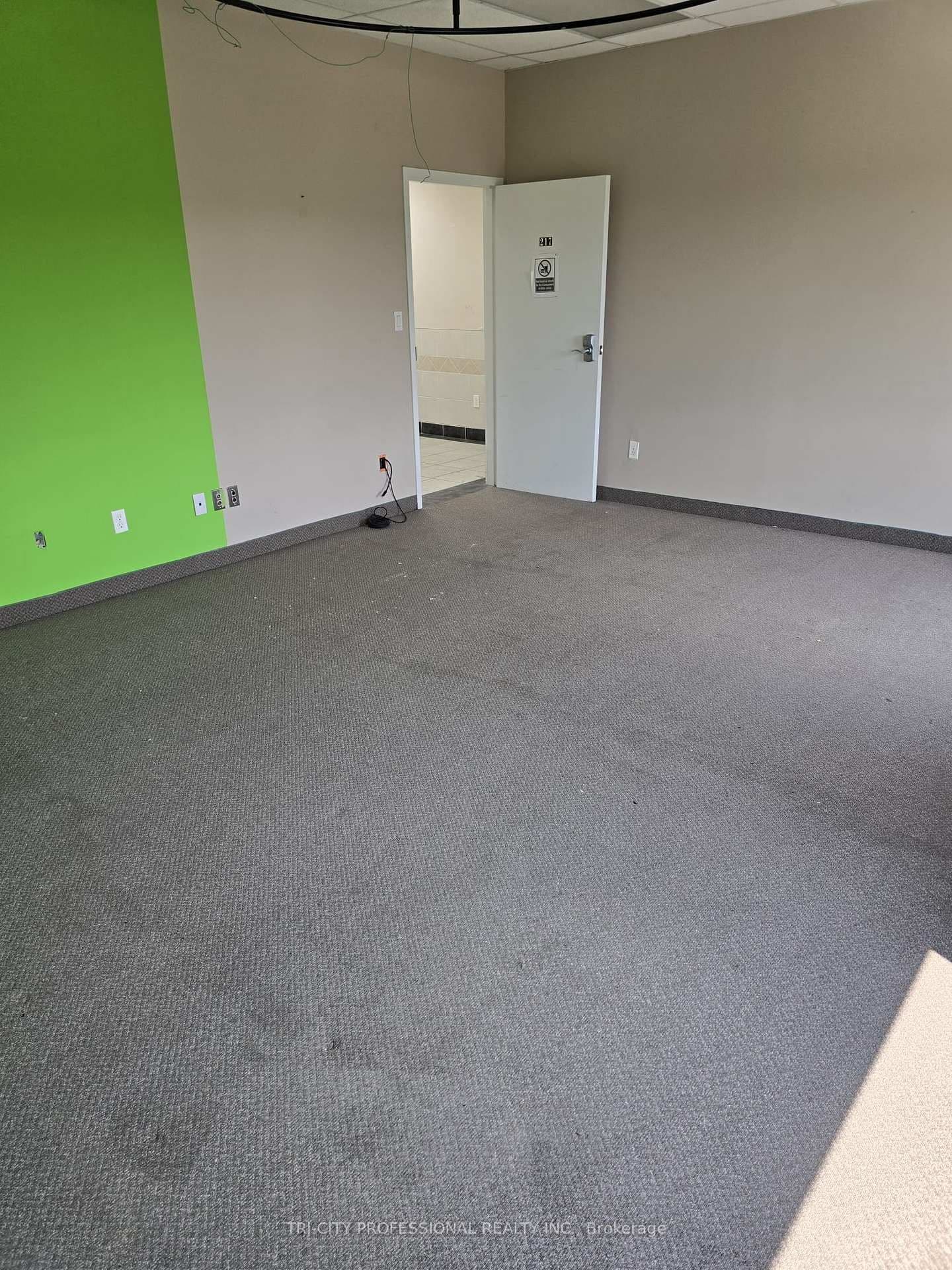 Office at 2975 Drew Road, Mississauga, ON - Photo 10 - RE/MAX Garden City Realty