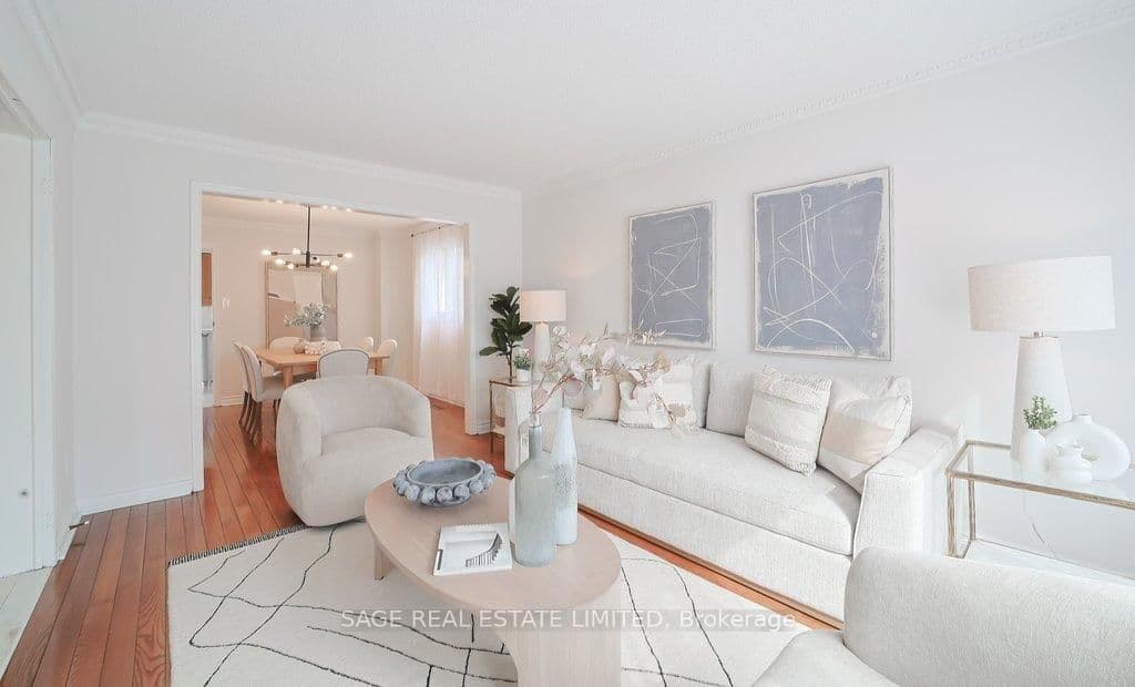 Detached at 411 The Thicket, Mississauga, ON - Photo 11 - RE/MAX Garden City Realty