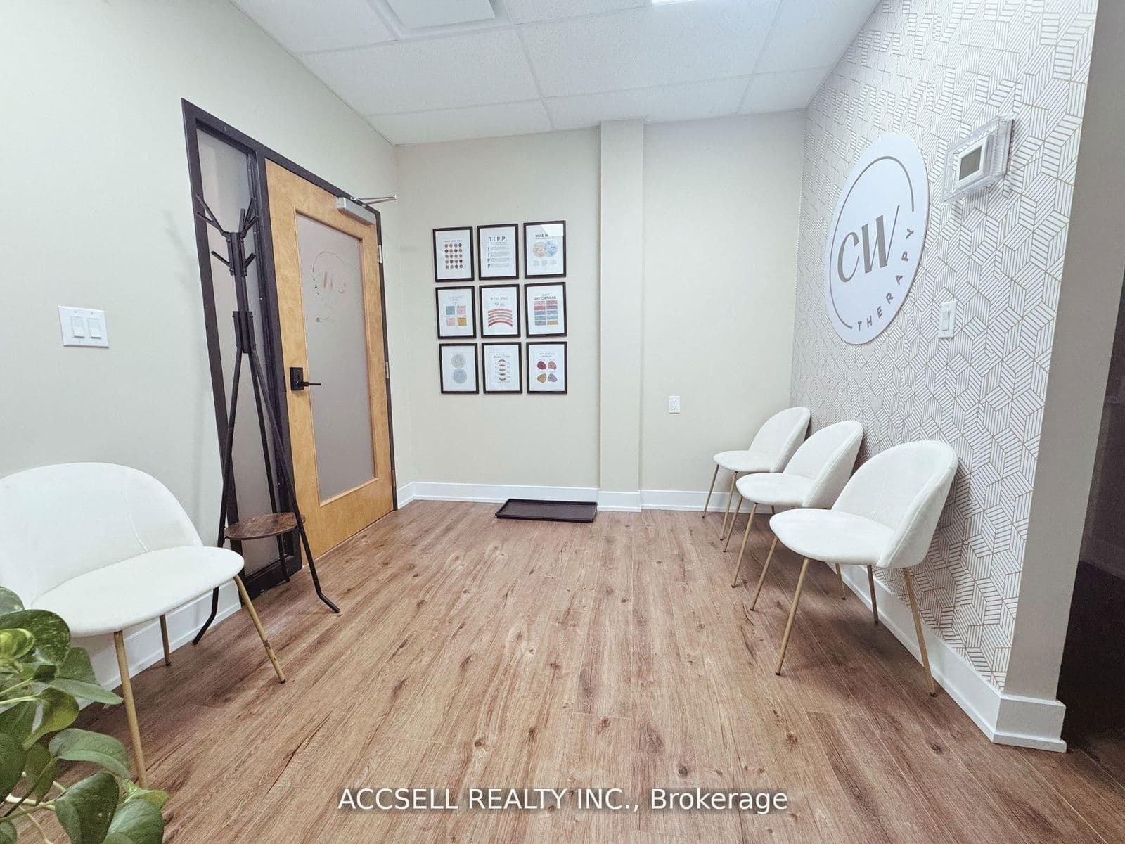 Office at 213- 3485 Rebecca Street, Oakville, ON - Photo 4 - RE/MAX Garden City Realty
