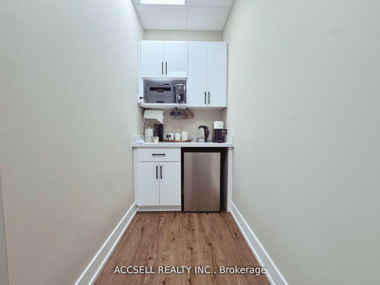 Office at 213- 3485 Rebecca Street, Oakville, ON - Photo 5 - RE/MAX Garden City Realty