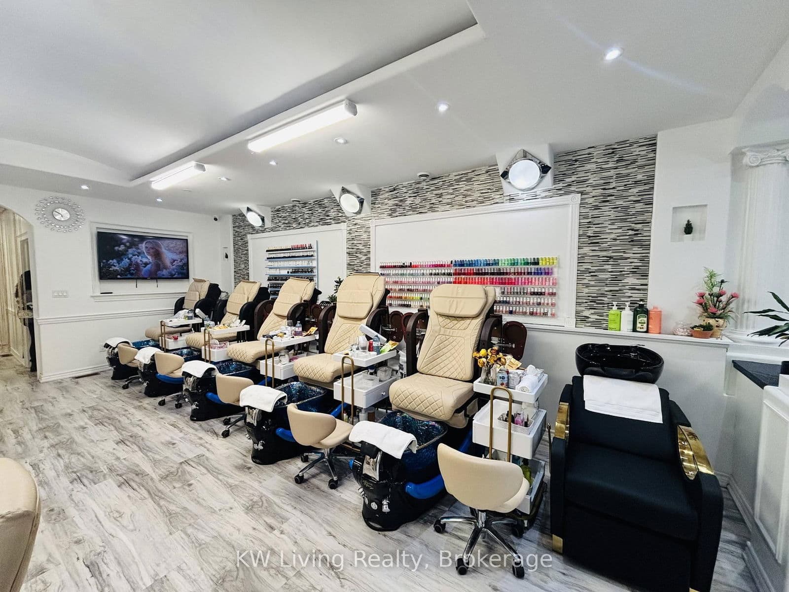 Sale Of Business at 1844 Lakeshore Road, Mississauga, ON - Photo 3 - RE/MAX Garden City Realty