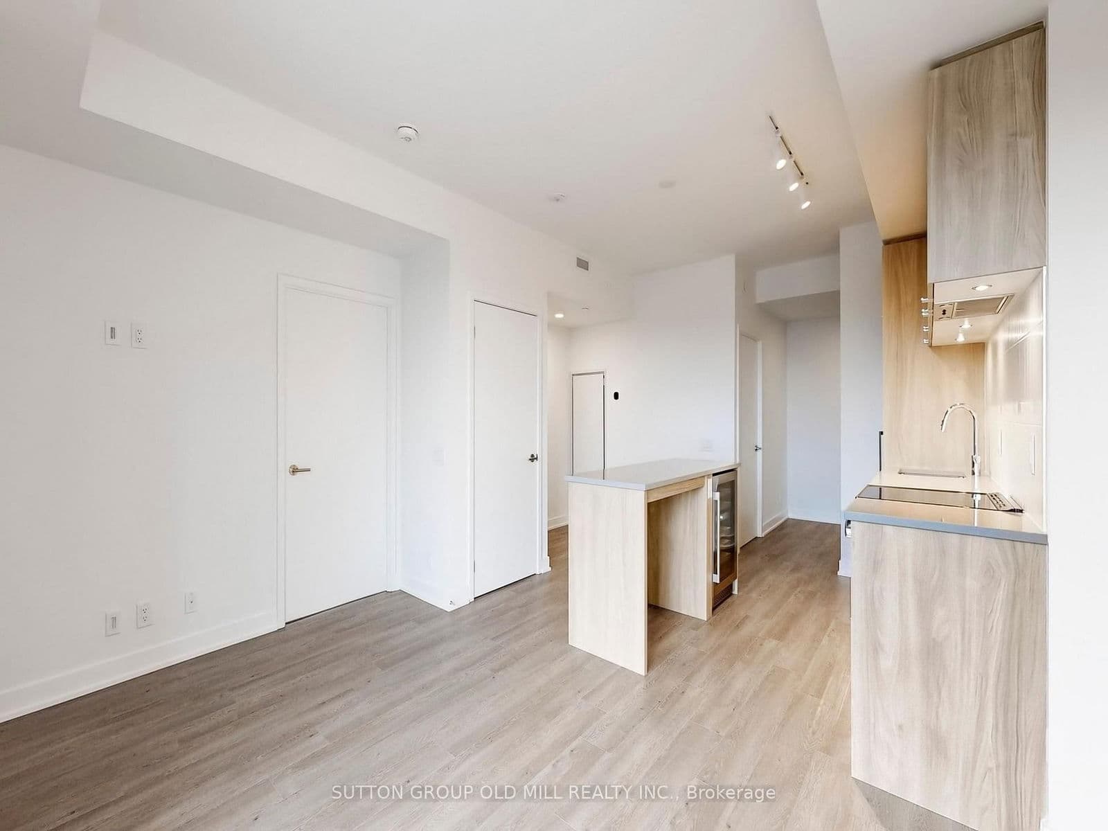 Condo Apartment at 513- 1660 Bloor Street, Toronto, ON - Photo 8 - RE/MAX Garden City Realty