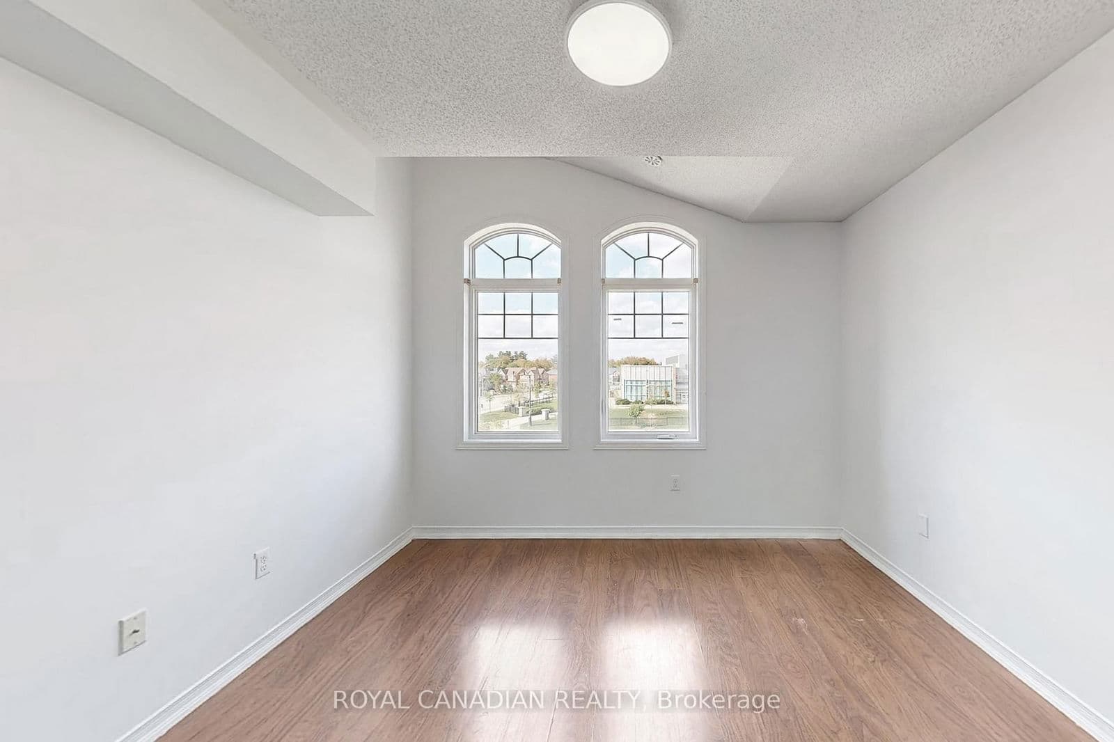 Commercial Retail at 54 Chesterwood Crescent, Brampton, ON - Photo 22 - RE/MAX Garden City Realty