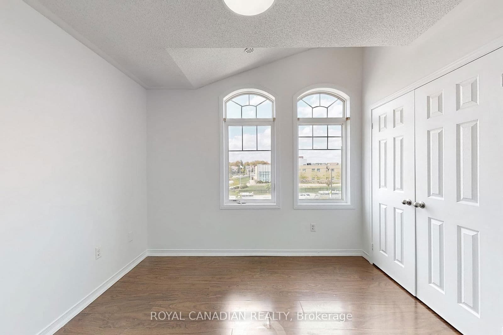 Commercial Retail at 54 Chesterwood Crescent, Brampton, ON - Photo 26 - RE/MAX Garden City Realty