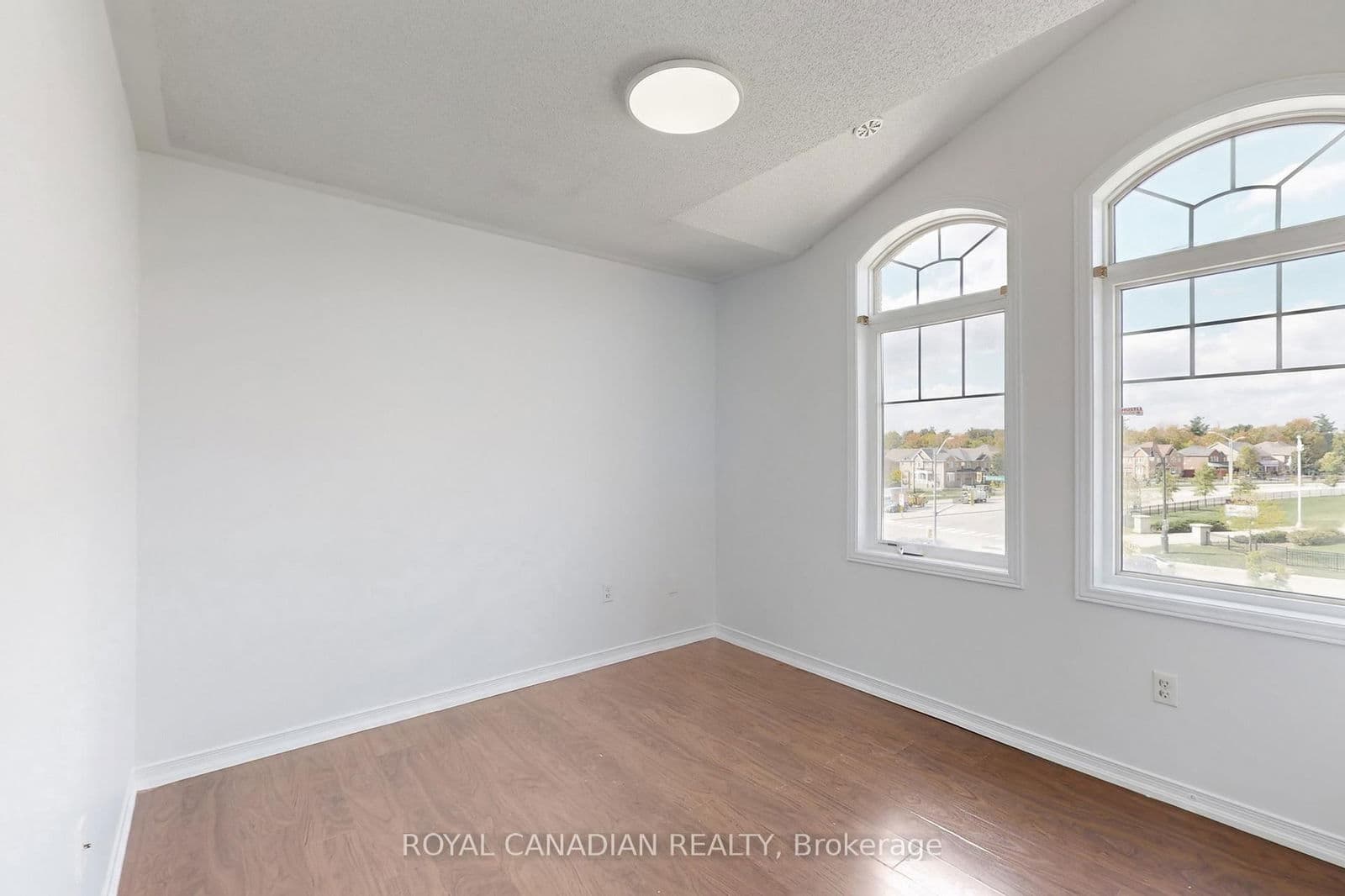 Commercial Retail at 54 Chesterwood Crescent, Brampton, ON - Photo 27 - RE/MAX Garden City Realty