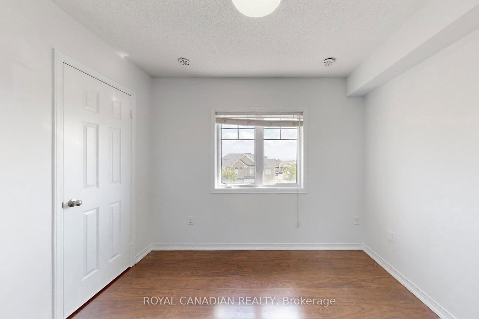 Commercial Retail at 54 Chesterwood Crescent, Brampton, ON - Photo 29 - RE/MAX Garden City Realty