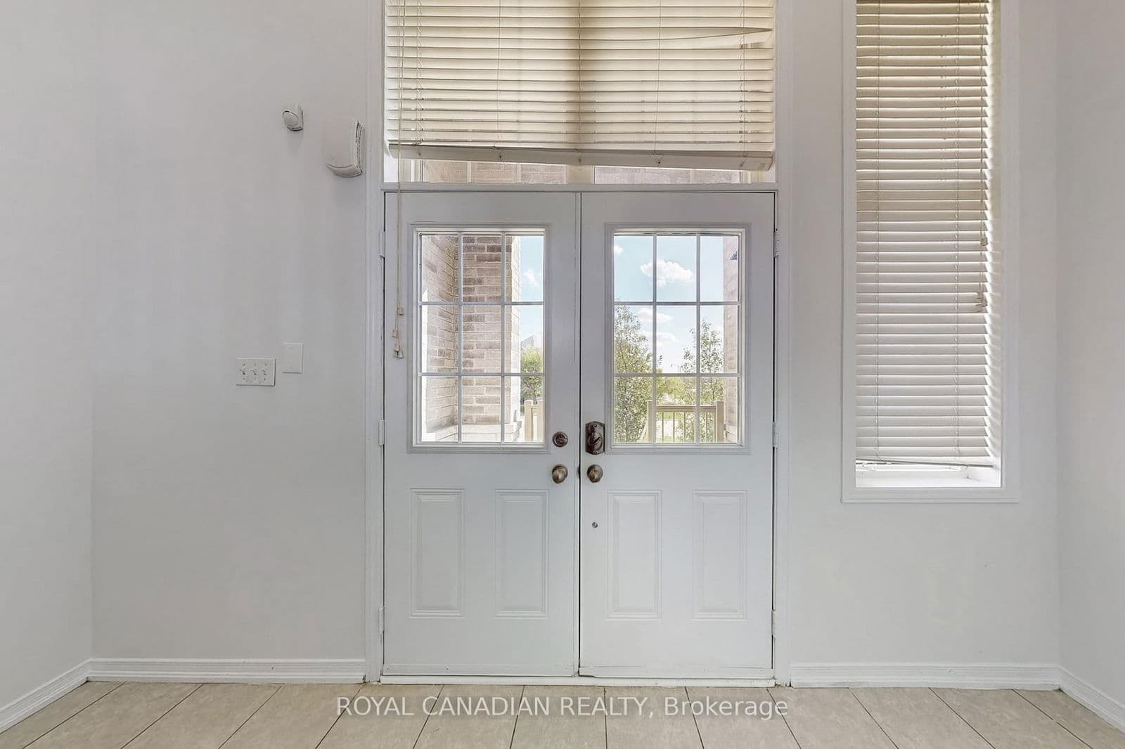 Commercial Retail at 54 Chesterwood Crescent, Brampton, ON - Photo 3 - RE/MAX Garden City Realty