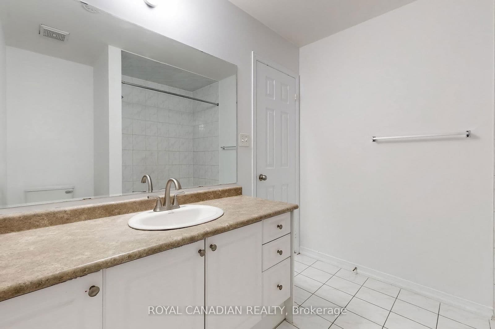 Commercial Retail at 54 Chesterwood Crescent, Brampton, ON - Photo 31 - RE/MAX Garden City Realty