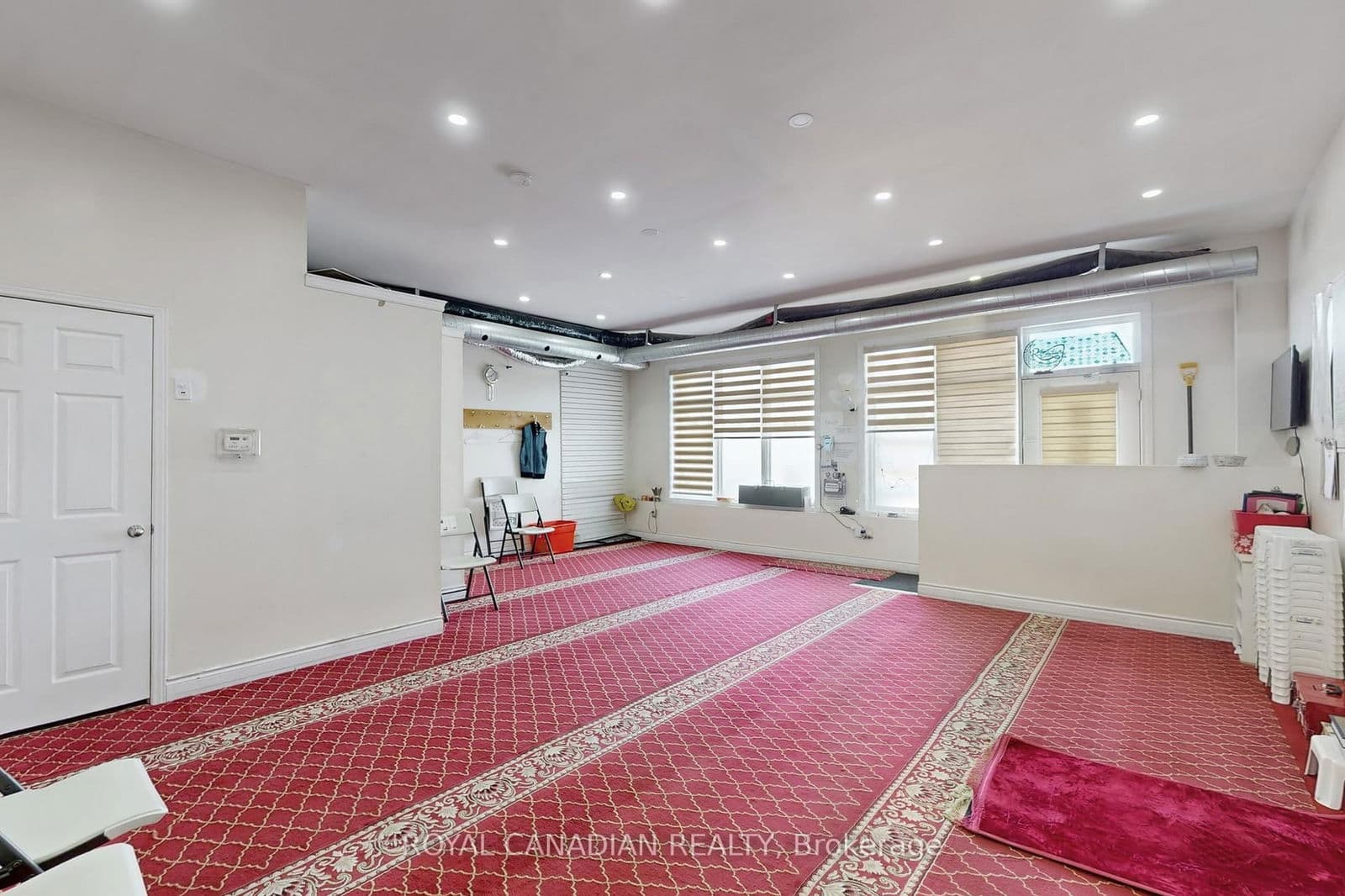 Commercial Retail at 54 Chesterwood Crescent, Brampton, ON - Photo 36 - RE/MAX Garden City Realty