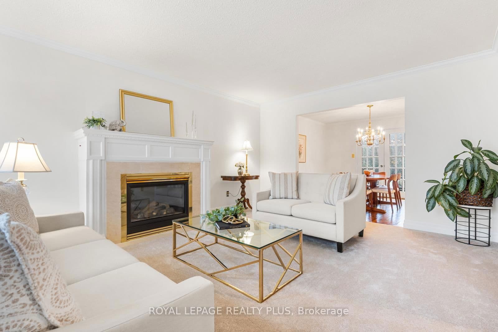 Detached at 1852 Sherwood Forrest Circle, Mississauga, ON - Photo 11 - RE/MAX Garden City Realty