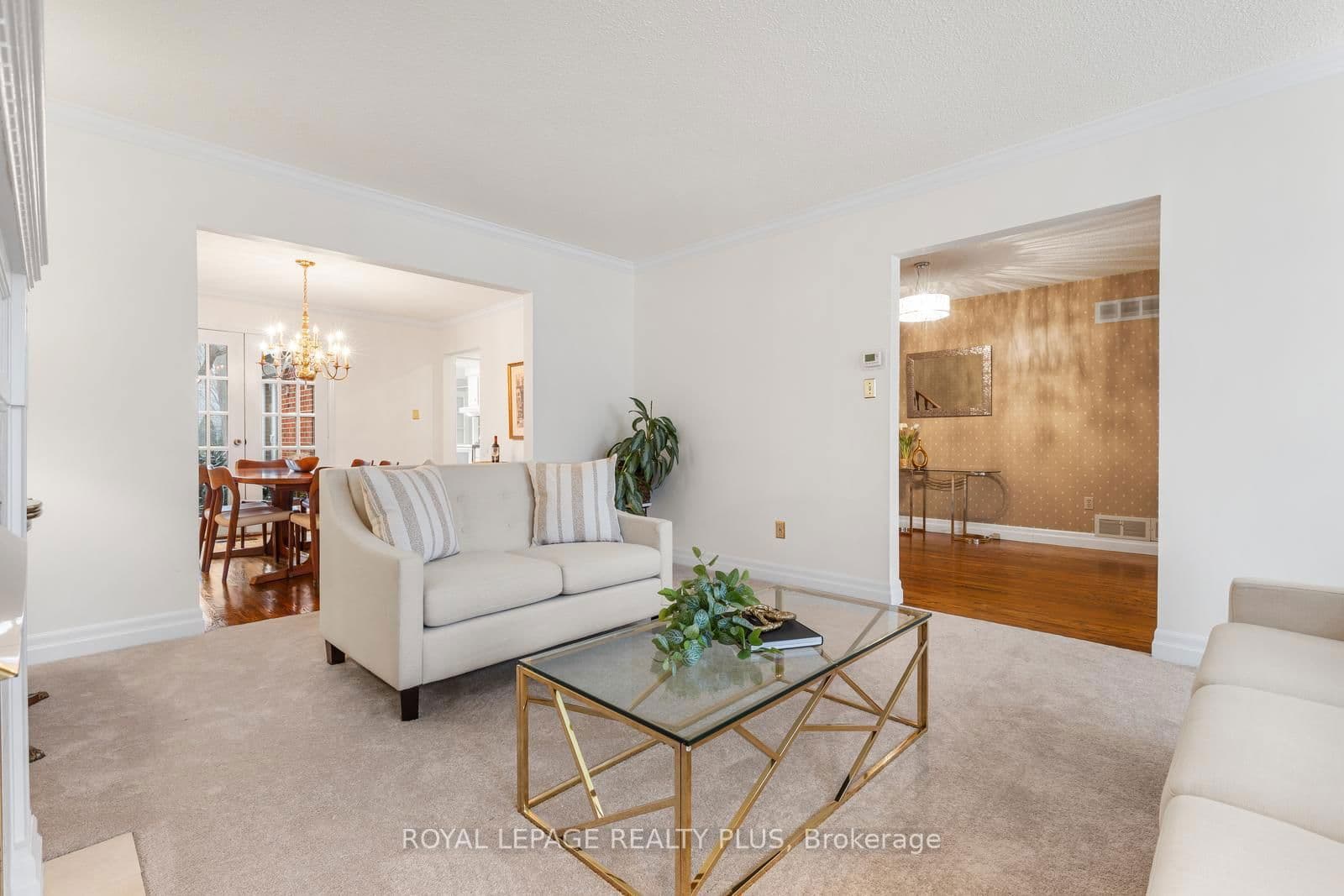 Detached at 1852 Sherwood Forrest Circle, Mississauga, ON - Photo 13 - RE/MAX Garden City Realty