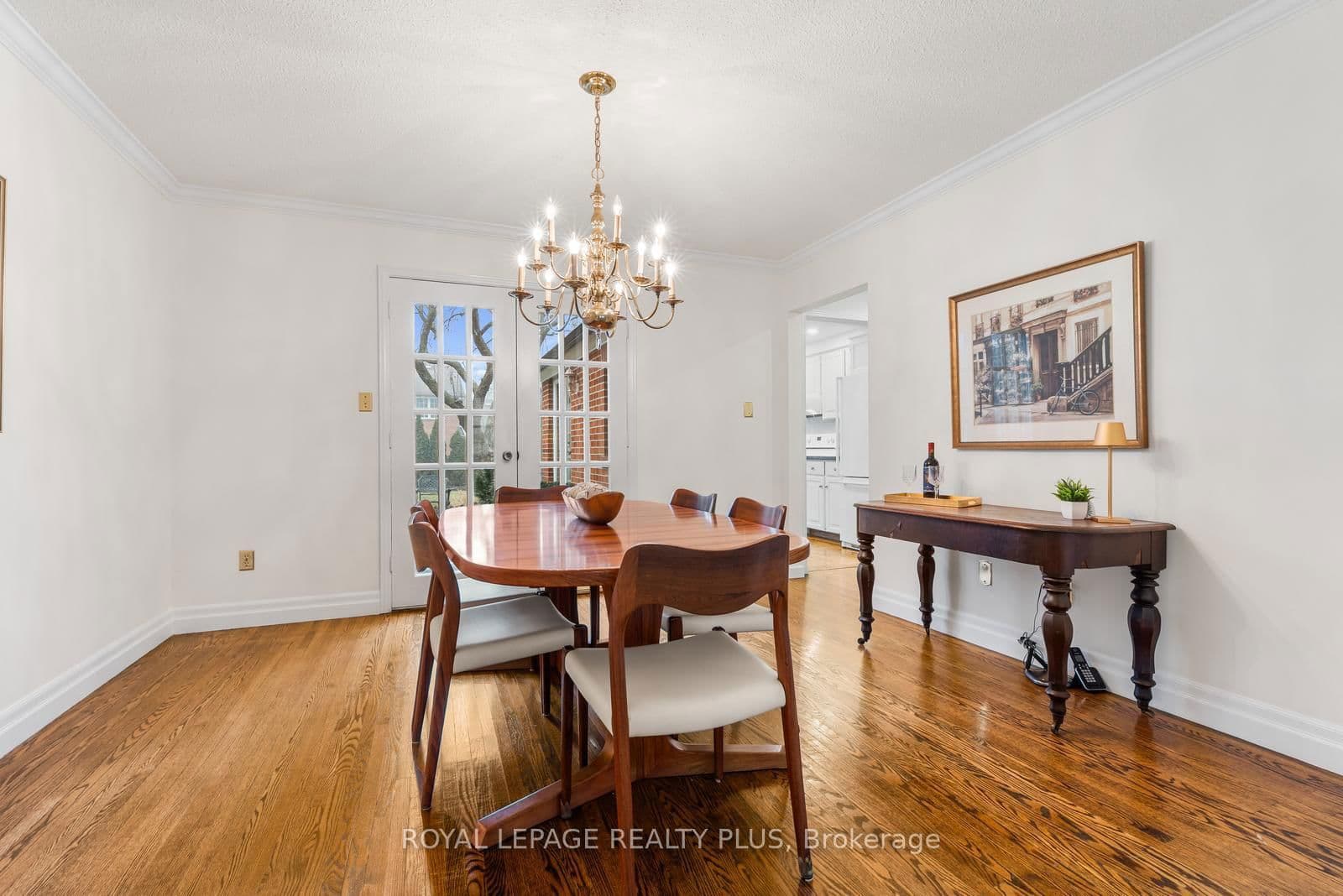 Detached at 1852 Sherwood Forrest Circle, Mississauga, ON - Photo 15 - RE/MAX Garden City Realty