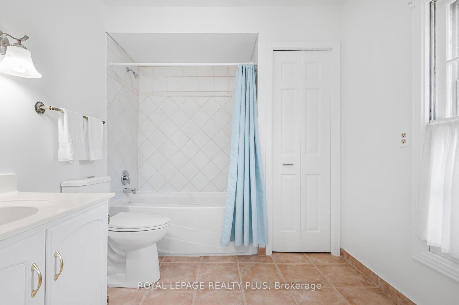 Detached at 1852 Sherwood Forrest Circle, Mississauga, ON - Photo 31 - RE/MAX Garden City Realty